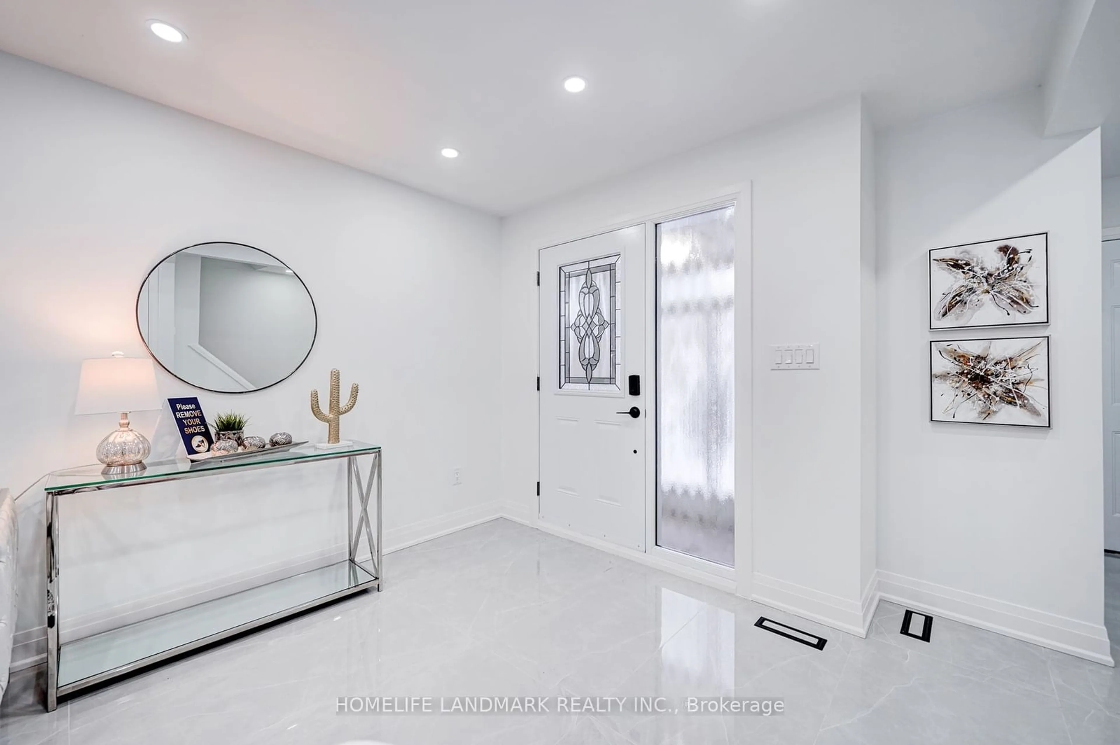 Indoor entryway, ceramic floors for 47 Frank Rivers Dr, Toronto Ontario M1W 3R9