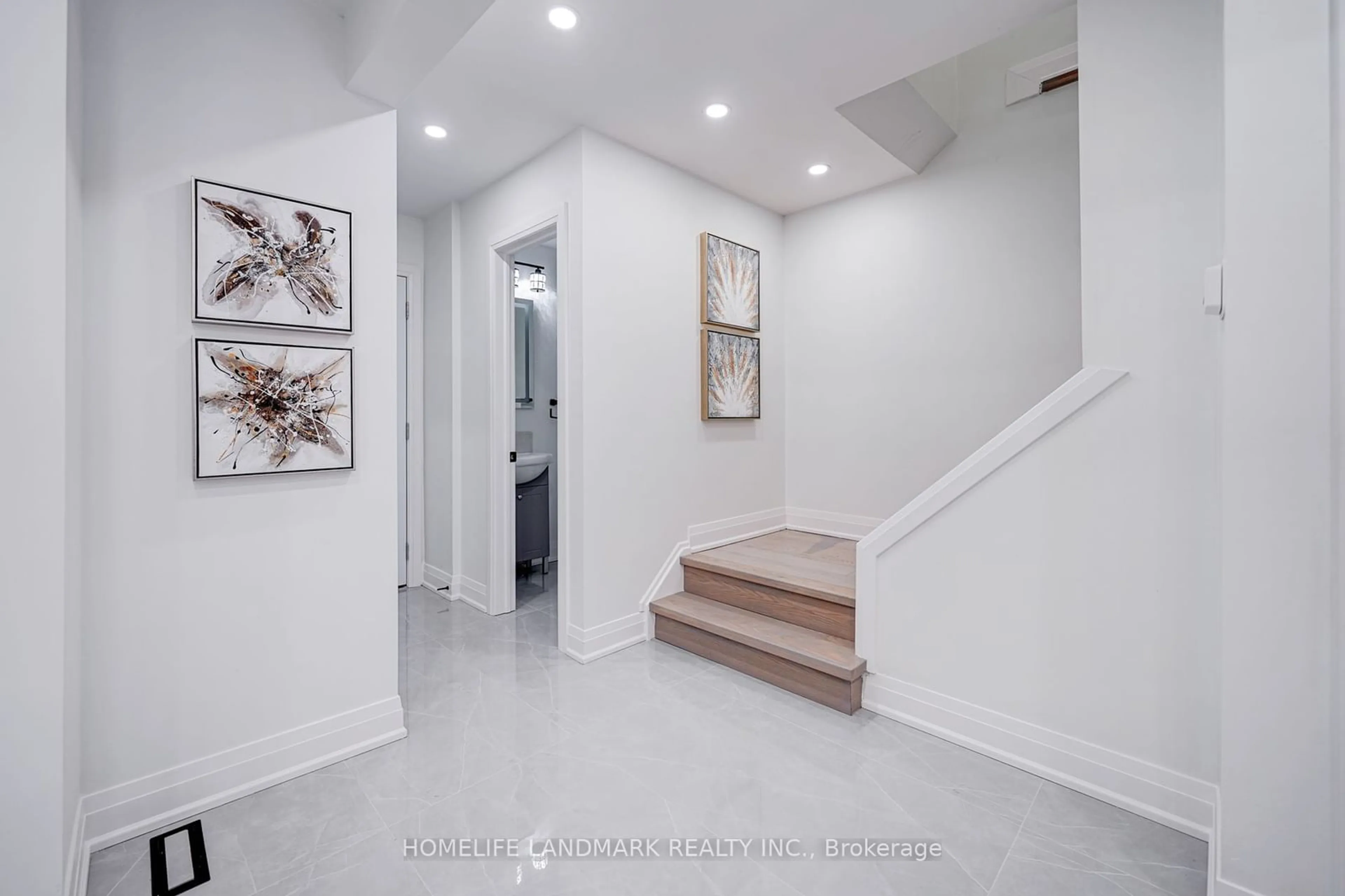 Indoor entryway, wood floors for 47 Frank Rivers Dr, Toronto Ontario M1W 3R9