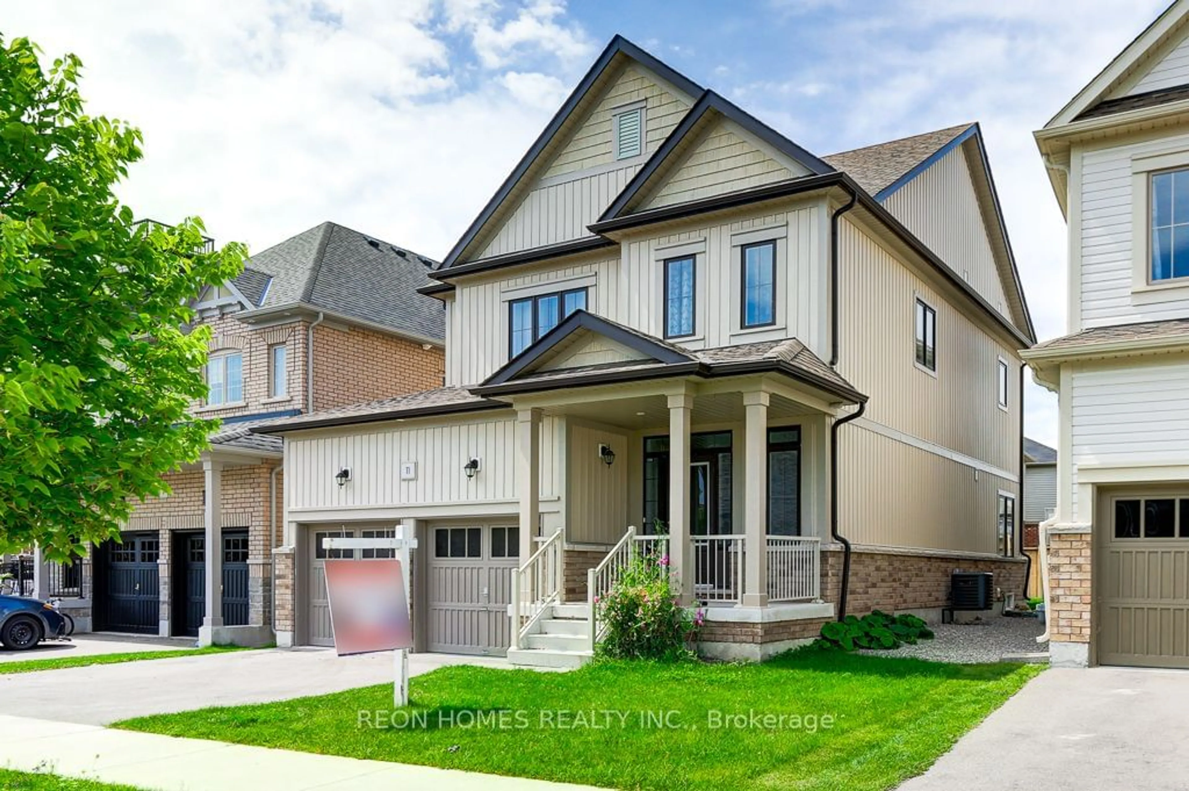 Frontside or backside of a home, the street view for 11 Crombie St, Clarington Ontario L1C 3K2