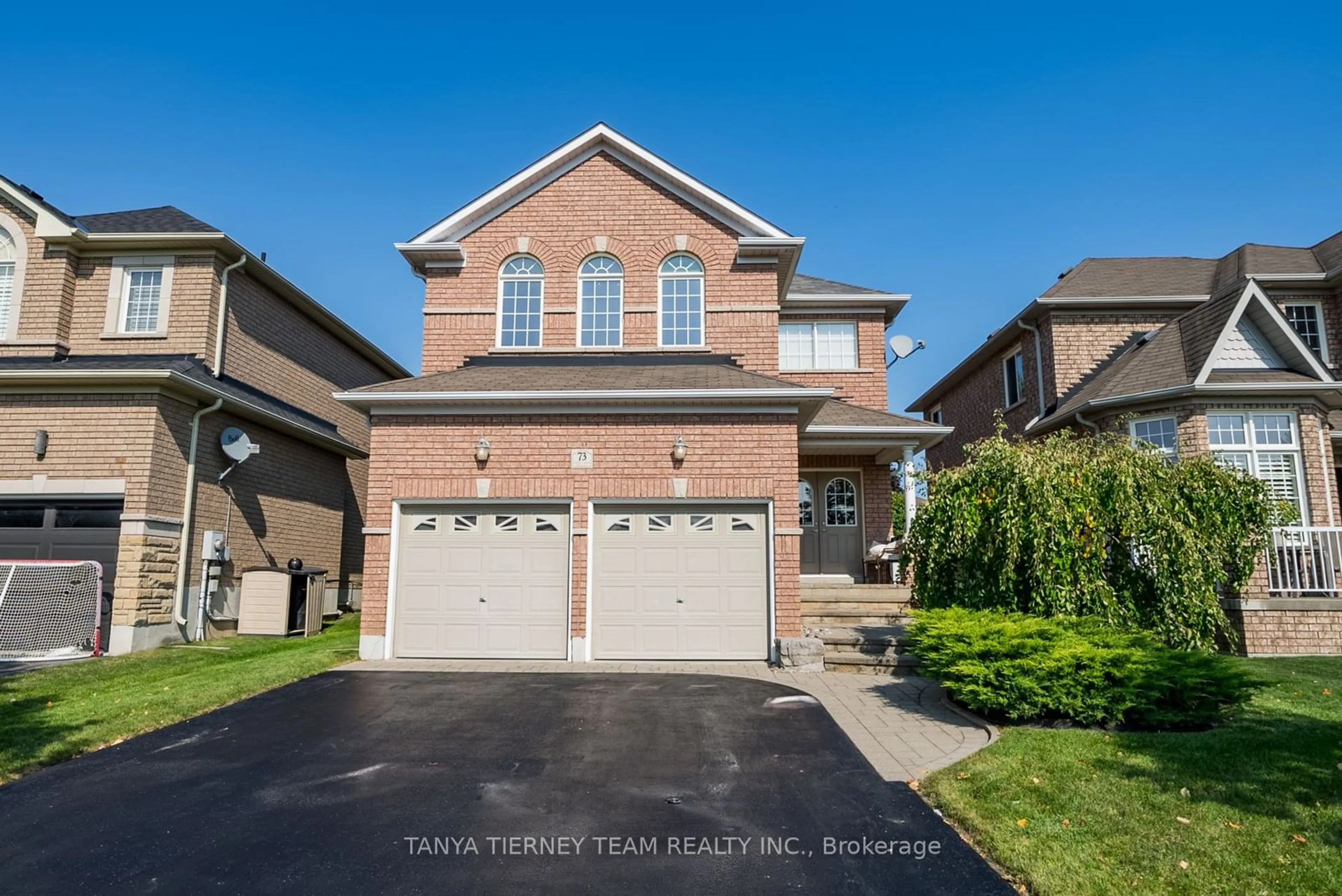 Frontside or backside of a home for 73 Baxter St, Clarington Ontario L1C 5P8