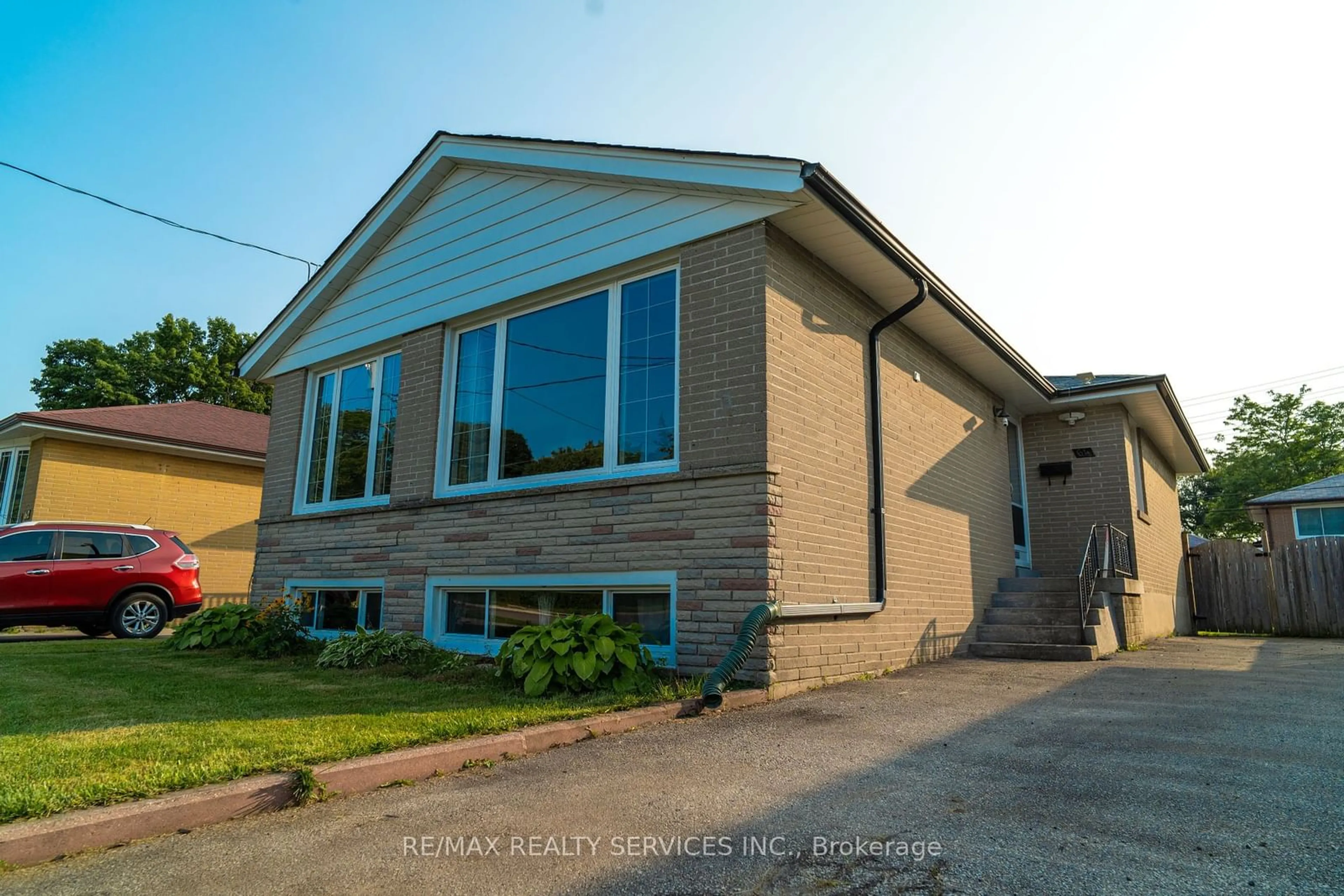 Frontside or backside of a home for 64 Milford Haven Dr, Toronto Ontario M1G 3C8