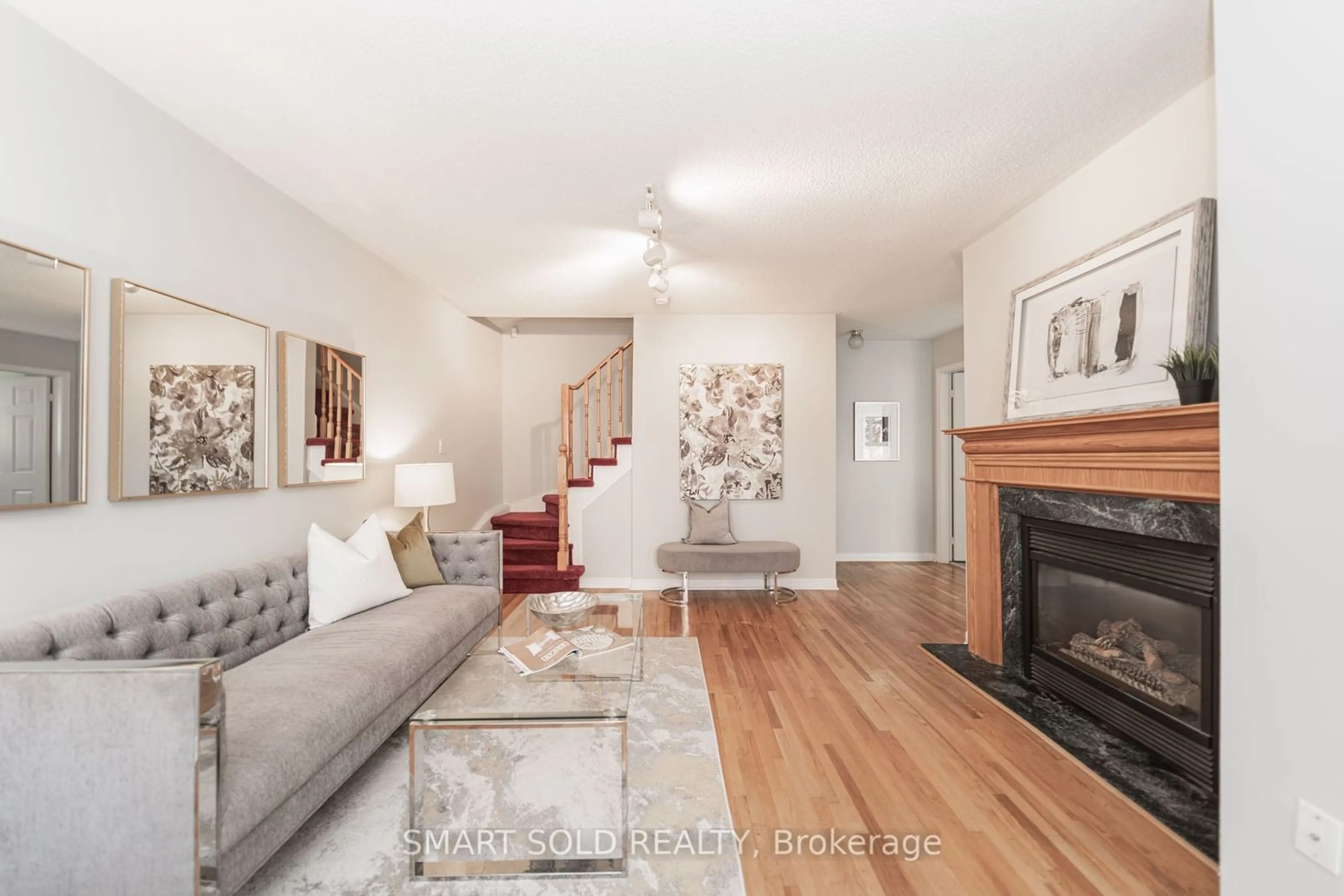 Living room for 29 Rosebank Dr #1009, Toronto Ontario M1B 5Y7