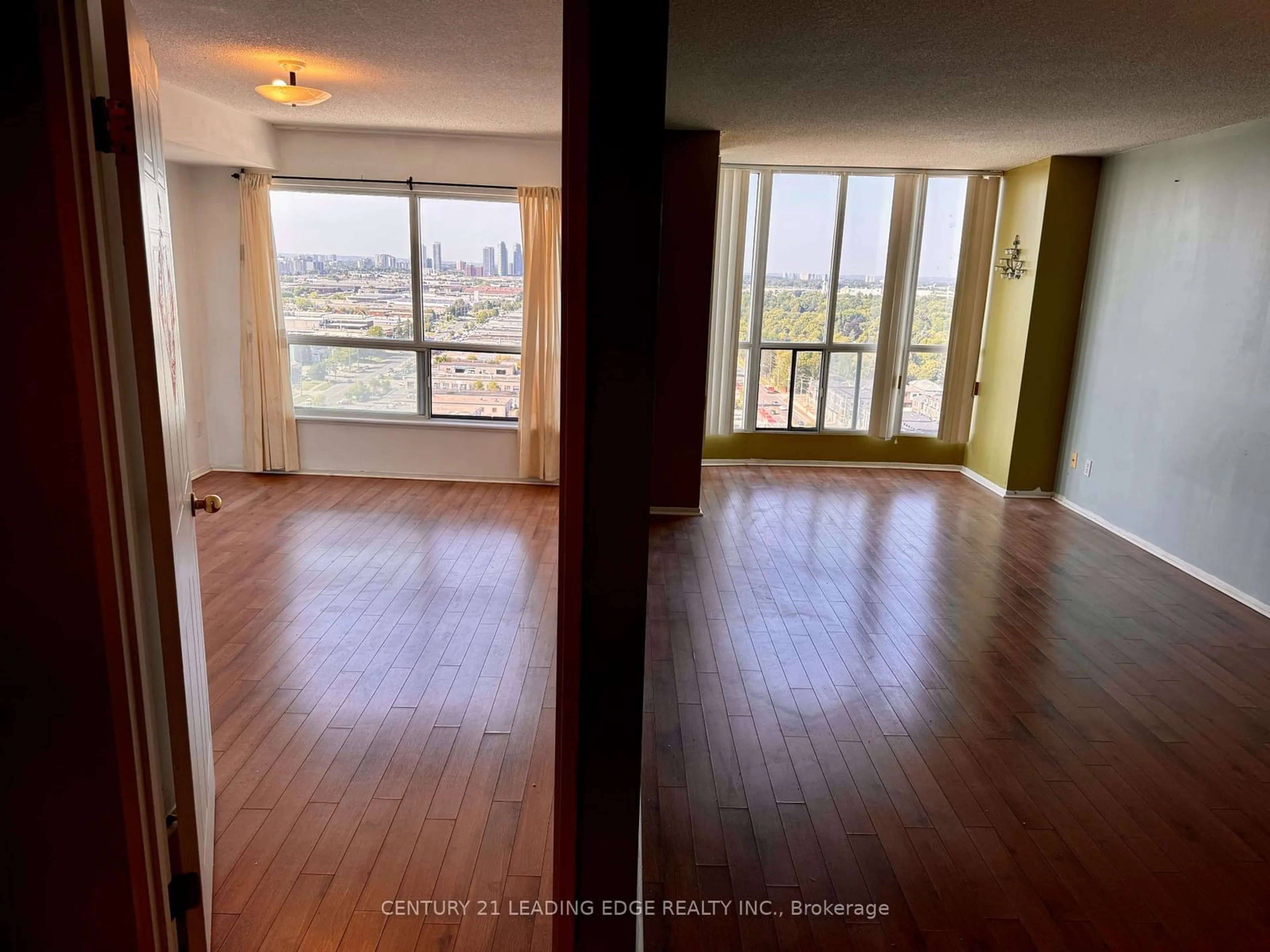 A pic of a room for 1470 Midland Ave #2003, Toronto Ontario M1P 4Z4