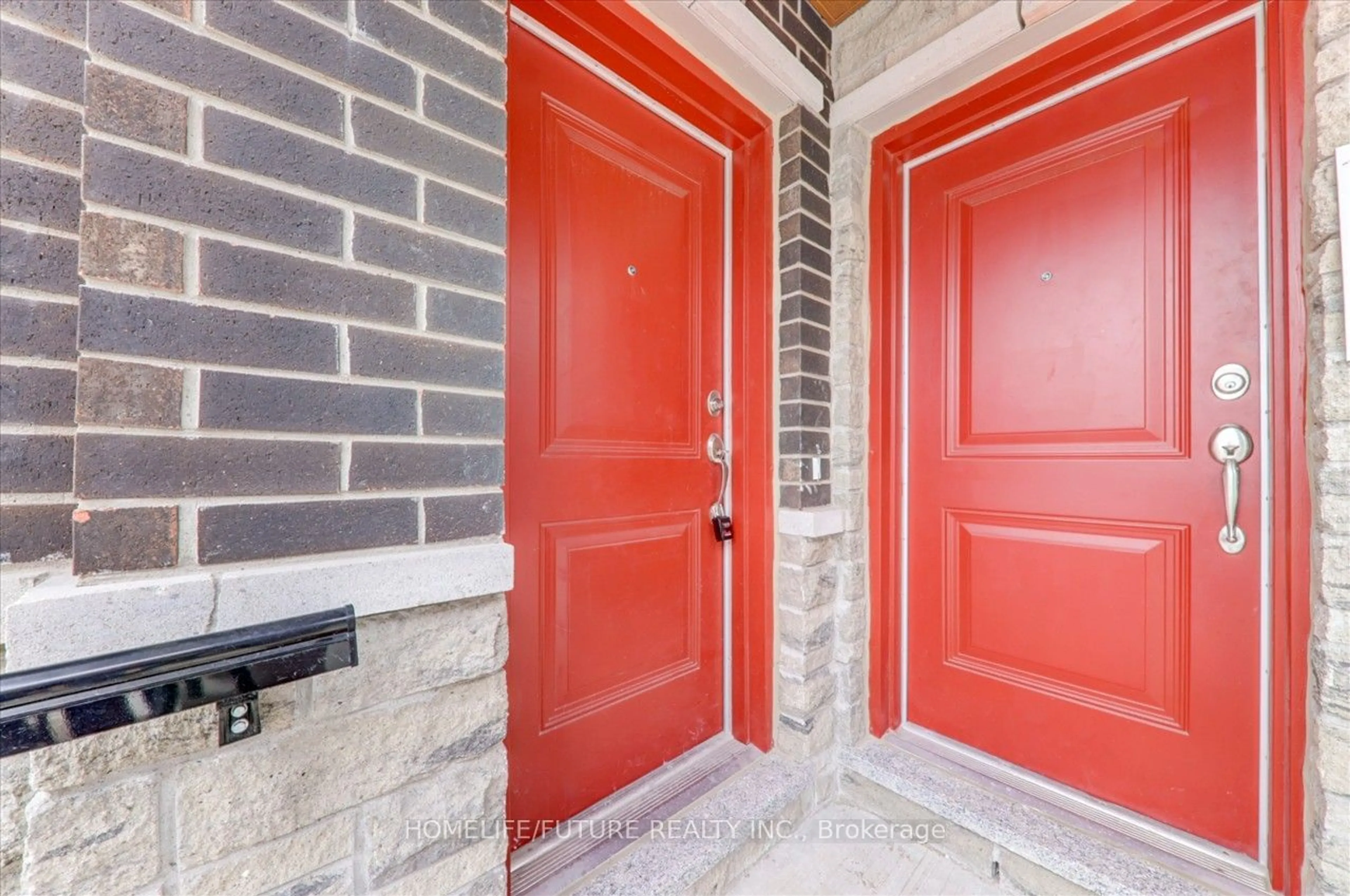 Indoor entryway, cement floor for 1034 REFLECTION Pl #601, Pickering Ontario L1X 2R2