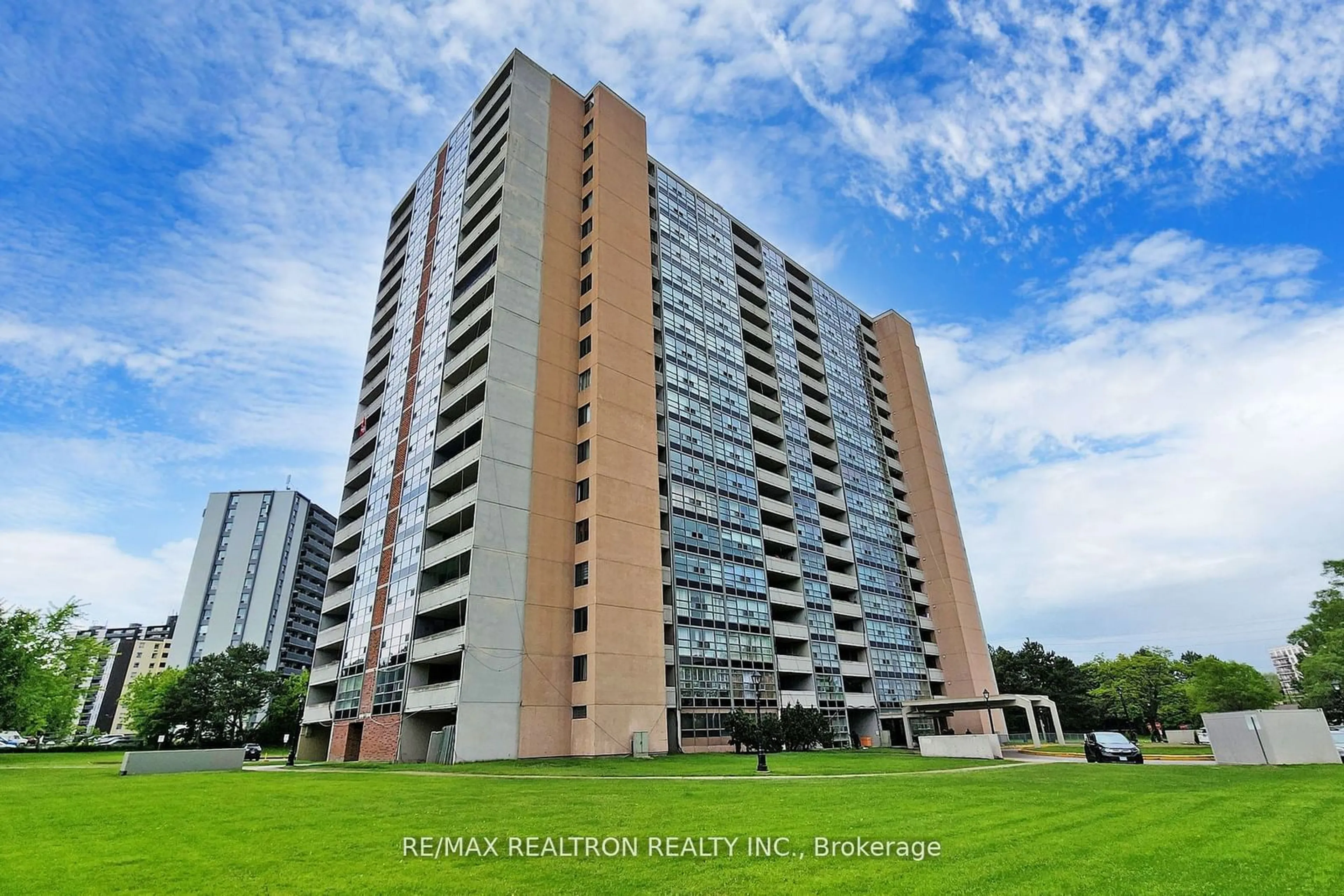 A pic from exterior of the house or condo for 3380 Eglinton Ave #1411, Toronto Ontario M1J 3L6