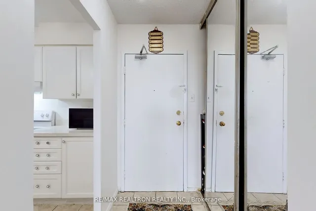 Additional property image - 3380 Eglinton Ave Unit 1411