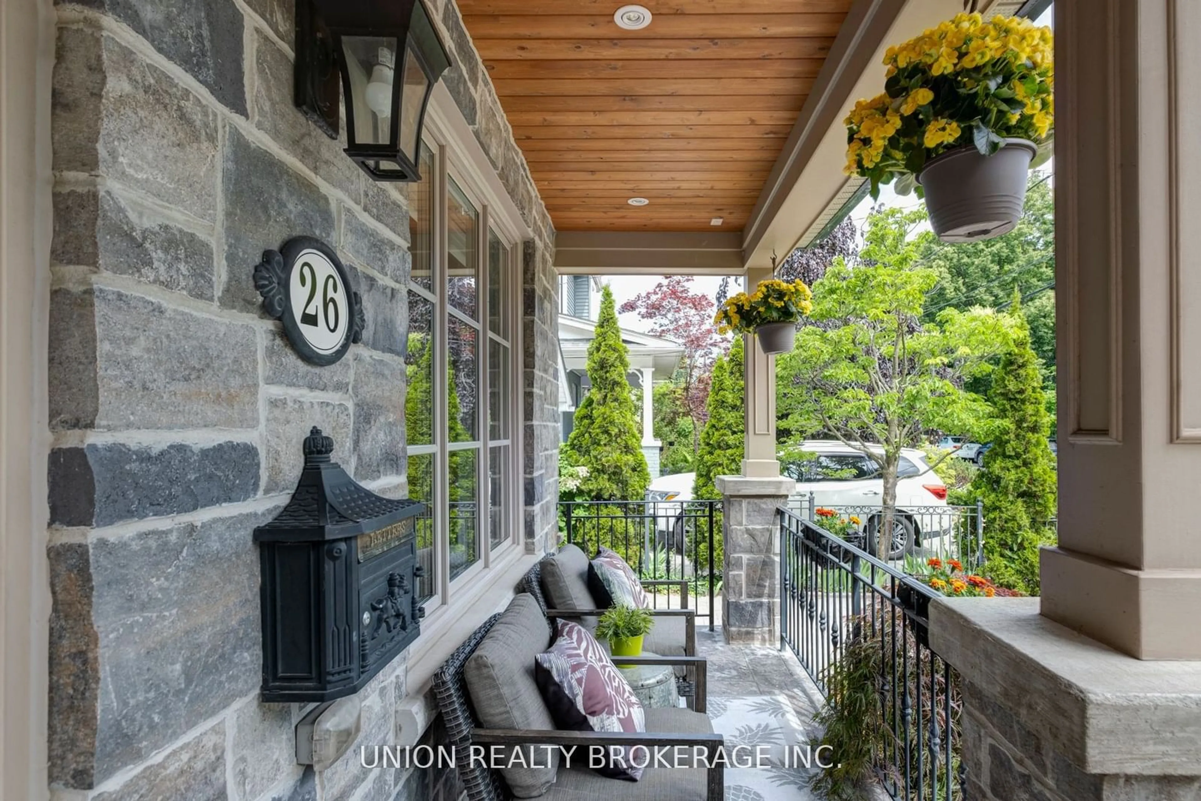 Patio for 26 Birchmount Rd, Toronto Ontario M1N 3J4