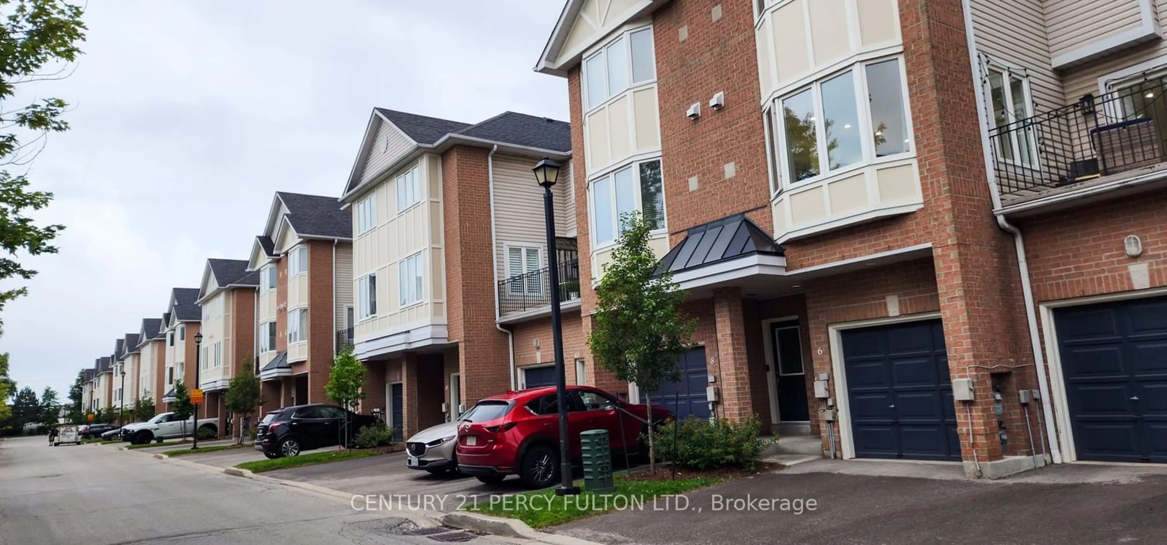 A pic from exterior of the house or condo for 83 Mondeo Dr #6, Toronto Ontario M1P 5B6