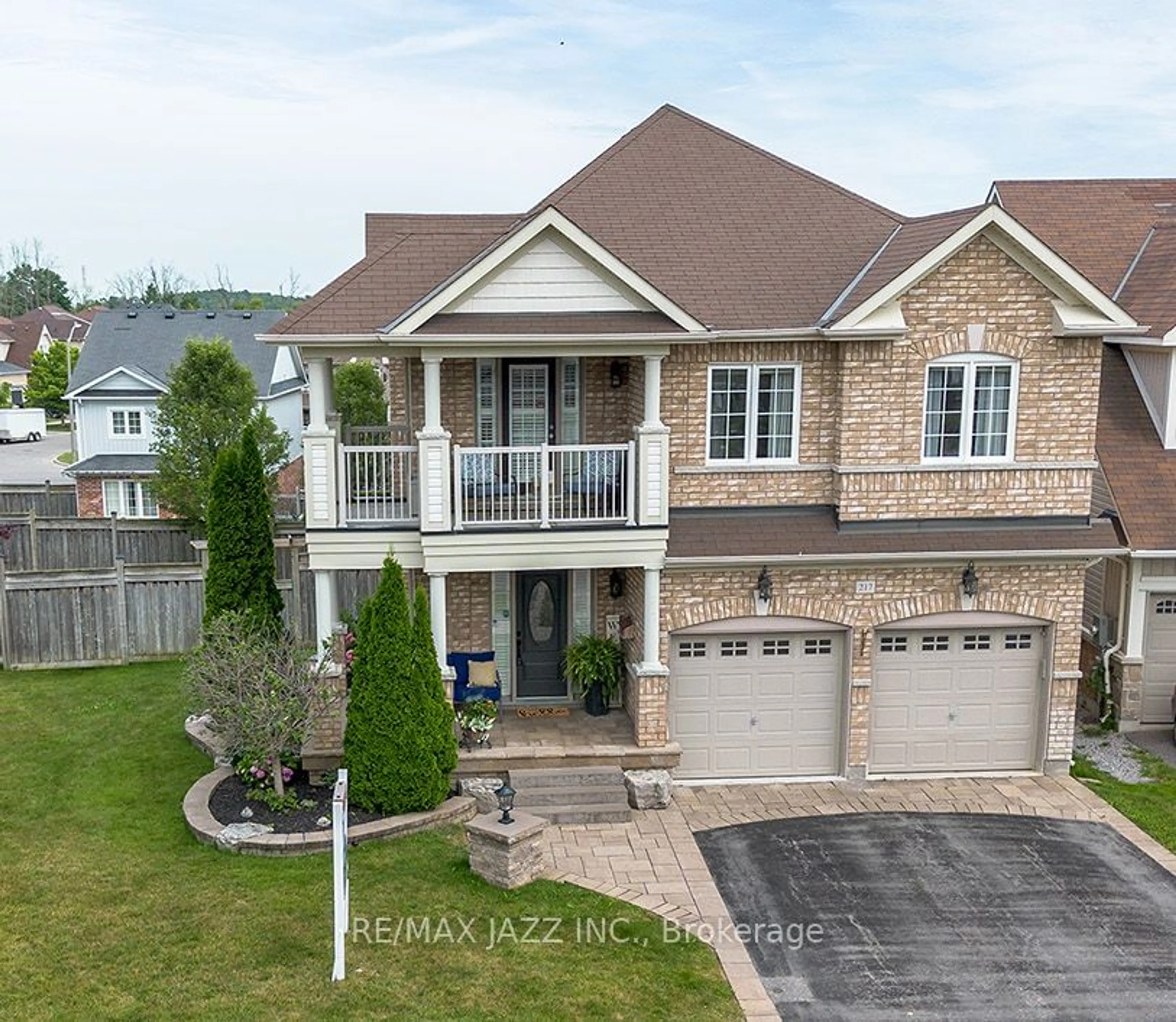 Frontside or backside of a home, cottage for 217 Glenabbey Dr, Clarington Ontario L1E 0C4