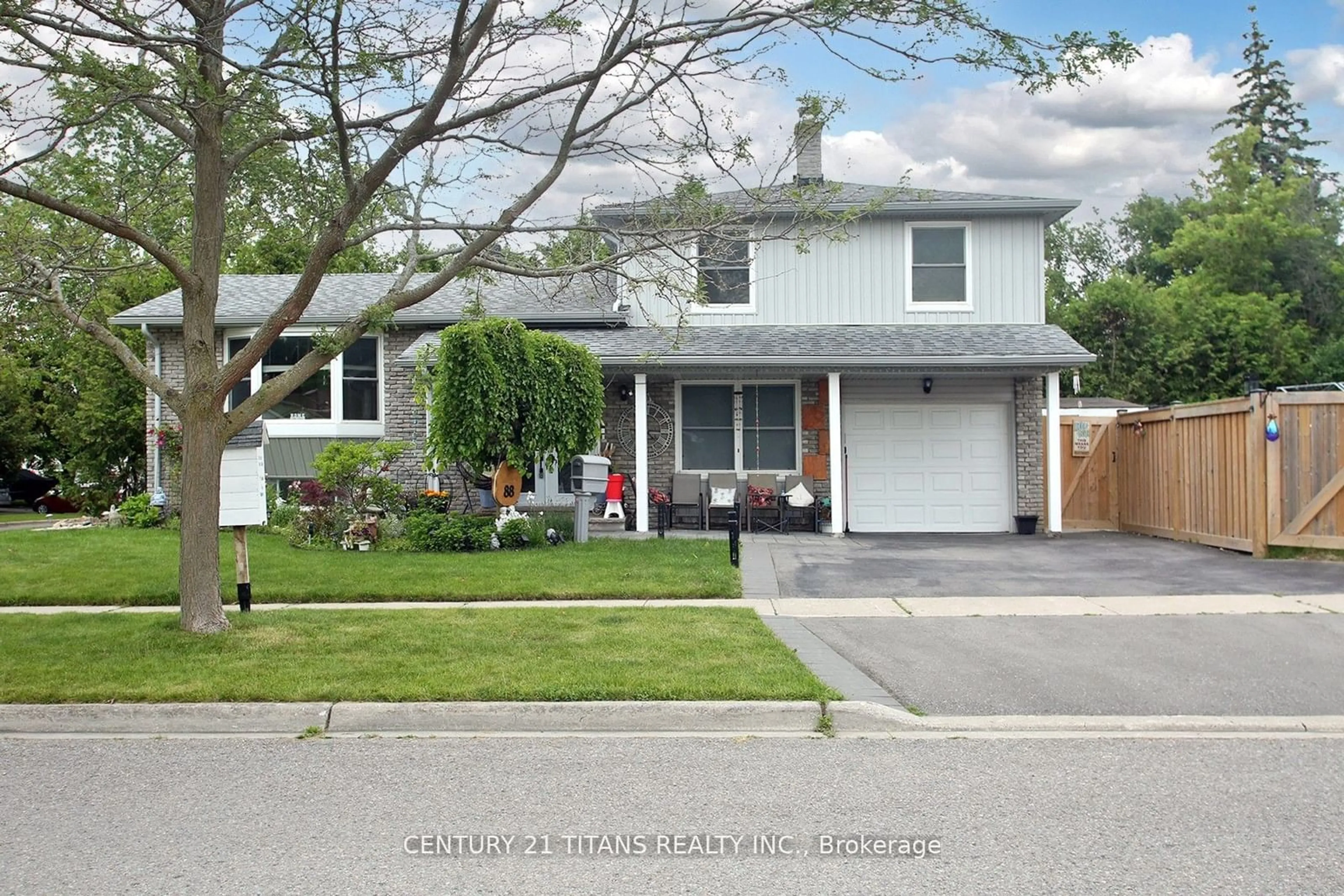 Frontside or backside of a home for 88 Hobbs Dr, Clarington Ontario L1C 3M1