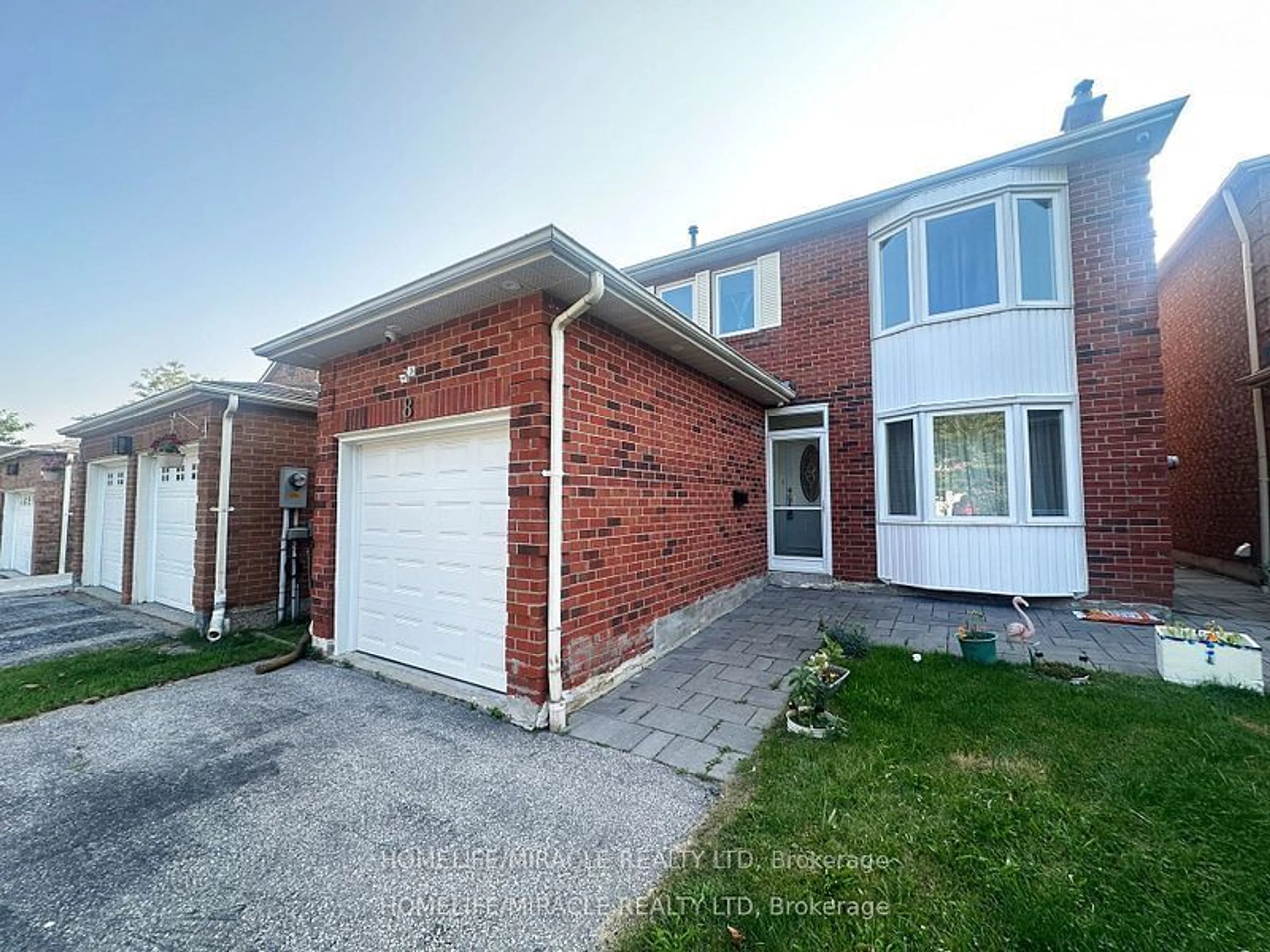 Home with brick exterior material for 8 Lansbury Dr, Toronto Ontario M1V 3H6