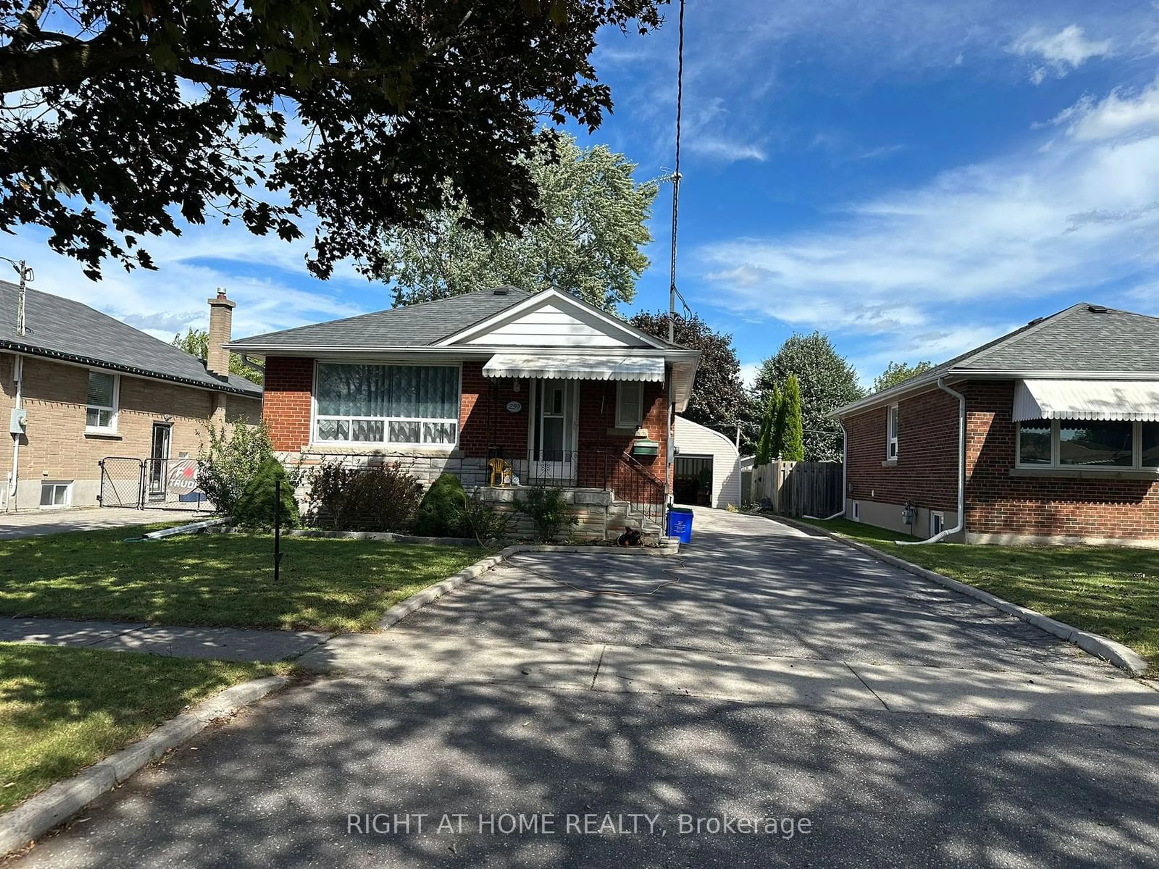 Frontside or backside of a home, the street view for 259 Baldwin St, Oshawa Ontario L1H 6H5