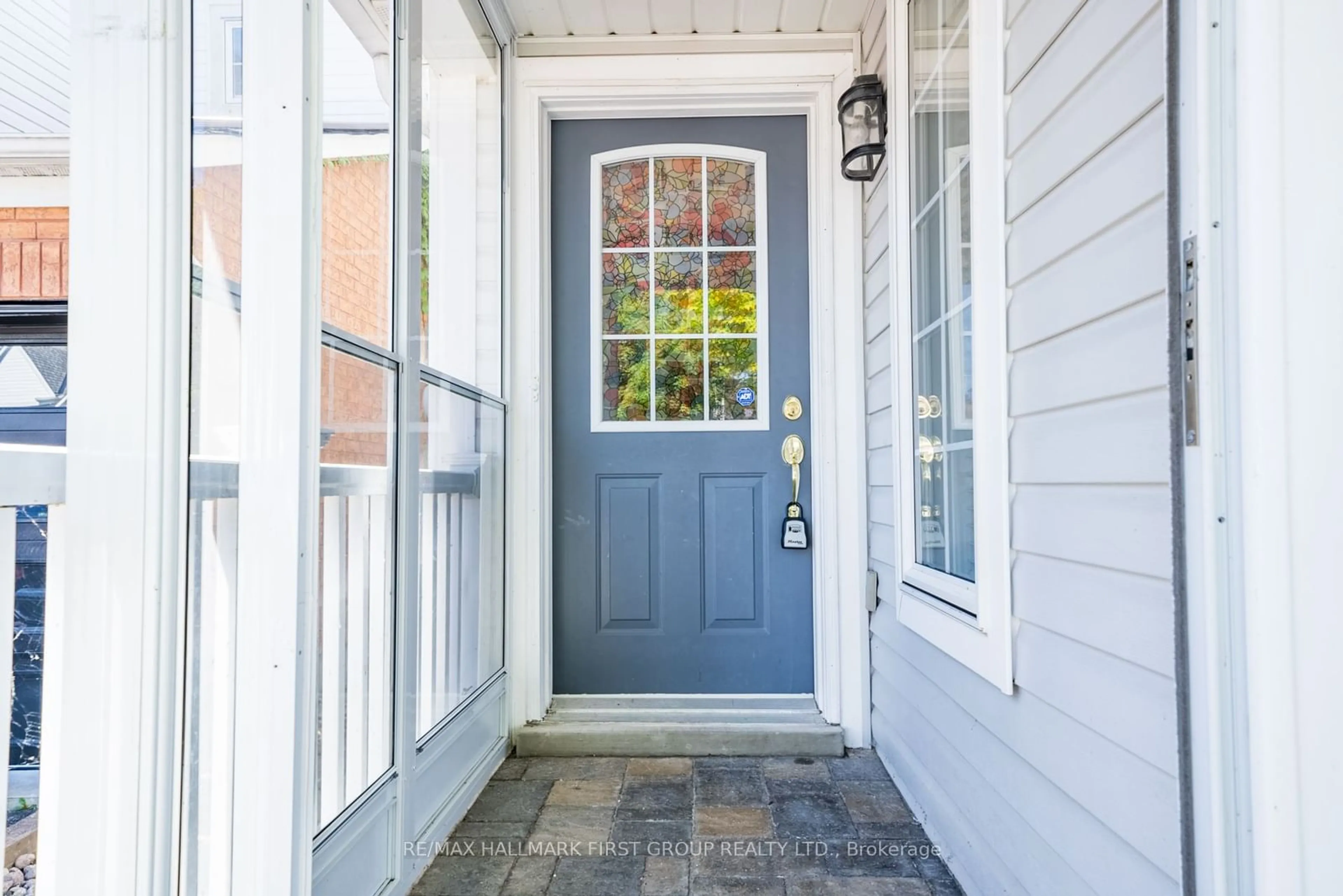 Indoor entryway for 77 Ashbury Blvd, Ajax Ontario L1Z 1N1