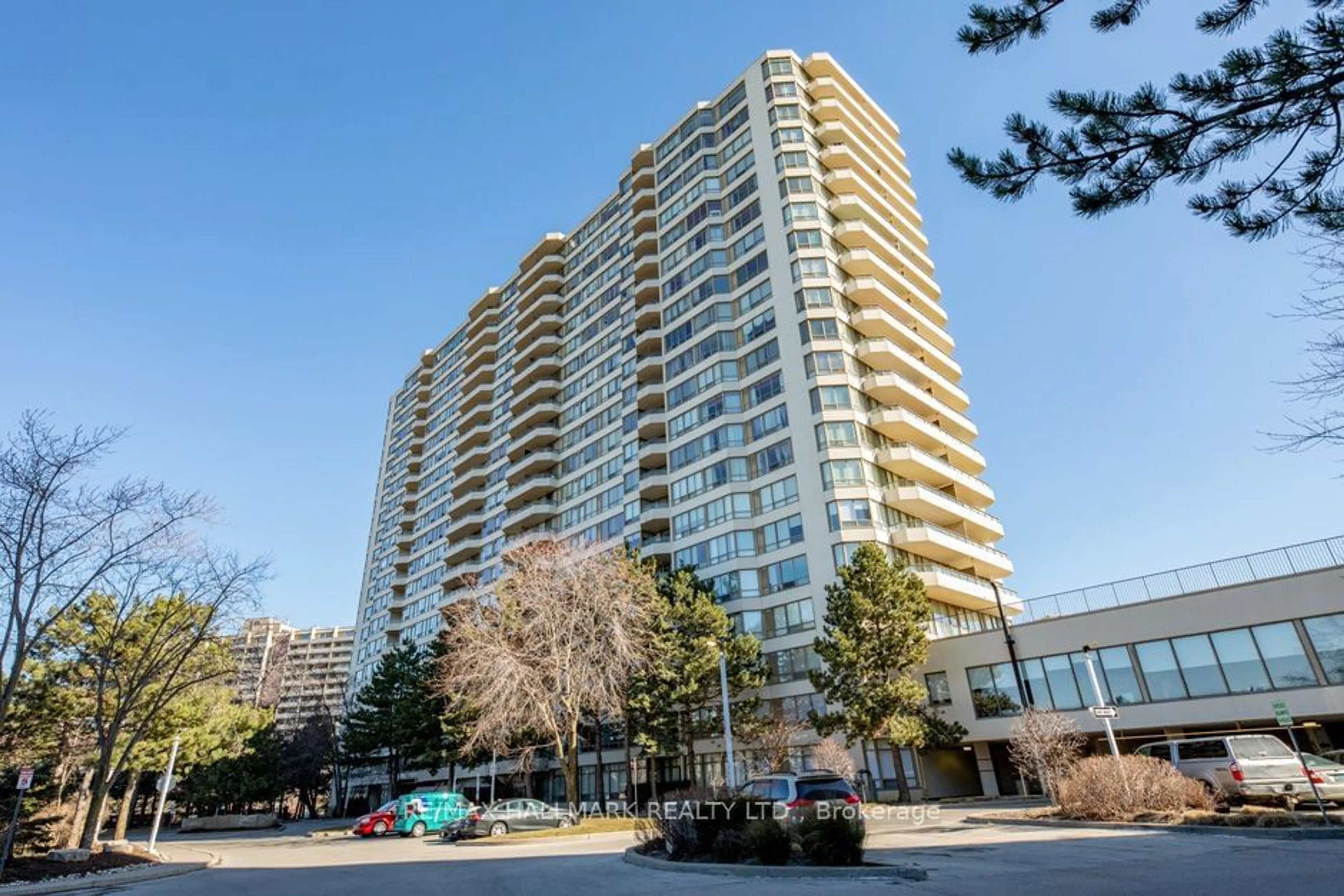 A pic from exterior of the house or condo, the front or back of building for 5 Greystone Walk Dr #616, Toronto Ontario M1K 5J5