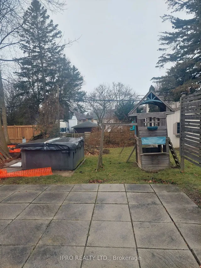 Additional property image - 12 Harewood Ave