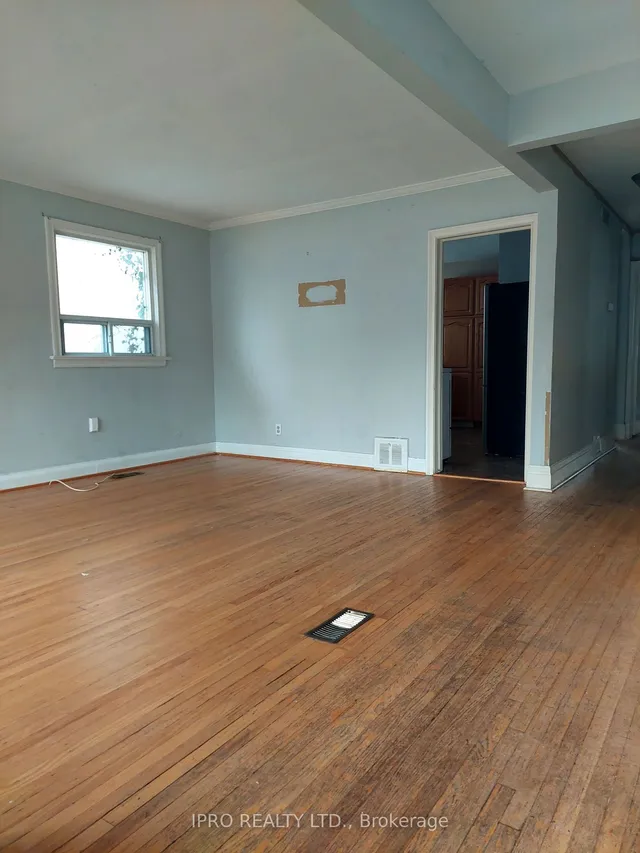 Additional property image - 12 Harewood Ave