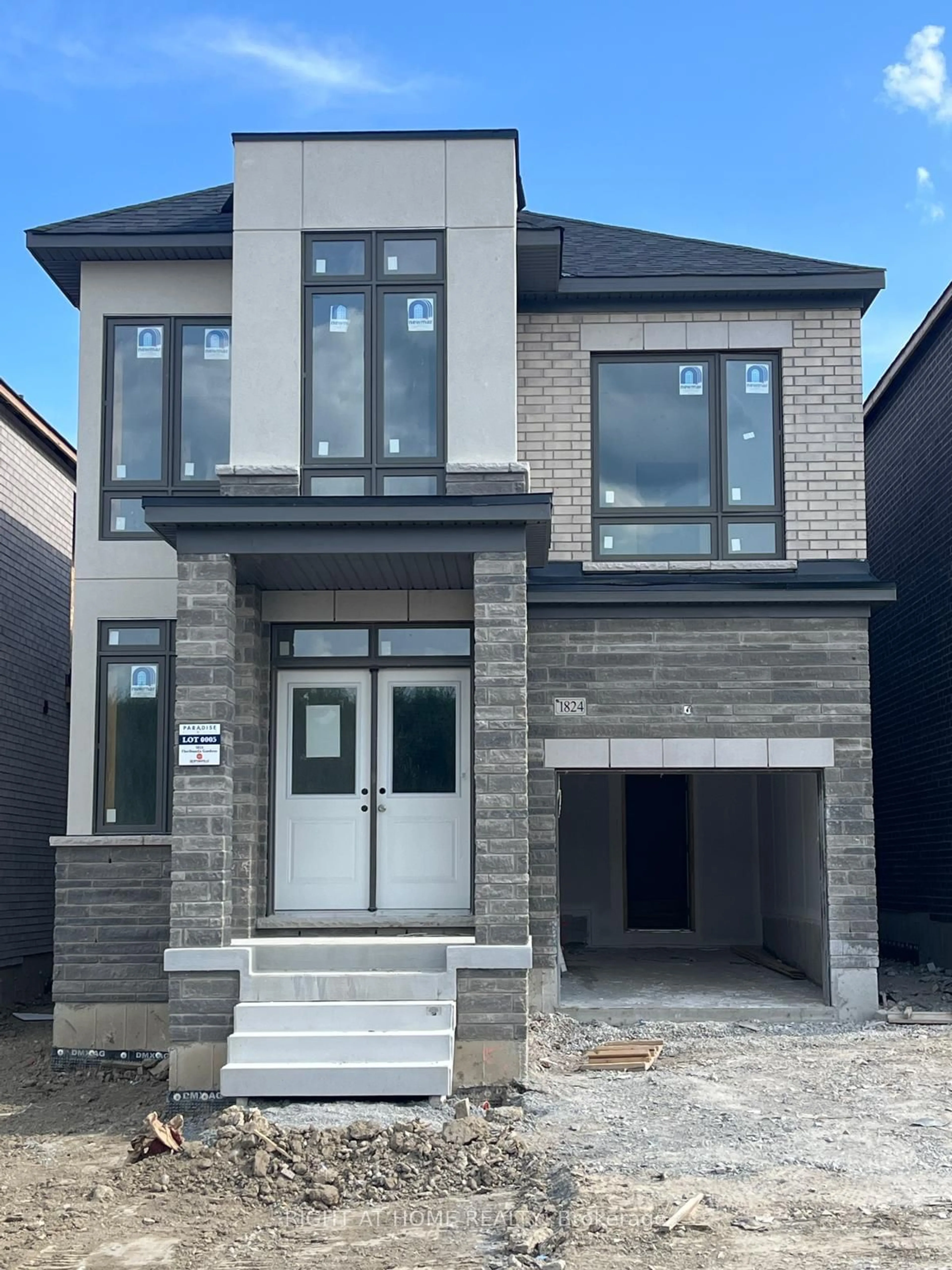 Home with brick exterior material for 1824 Floribunda Gdns, Pickering Ontario L1Y 0B3