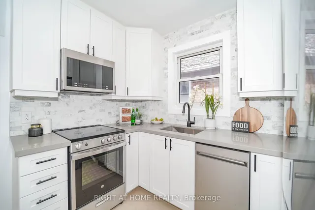 Additional image 24 of 1360 Woodbine Ave
