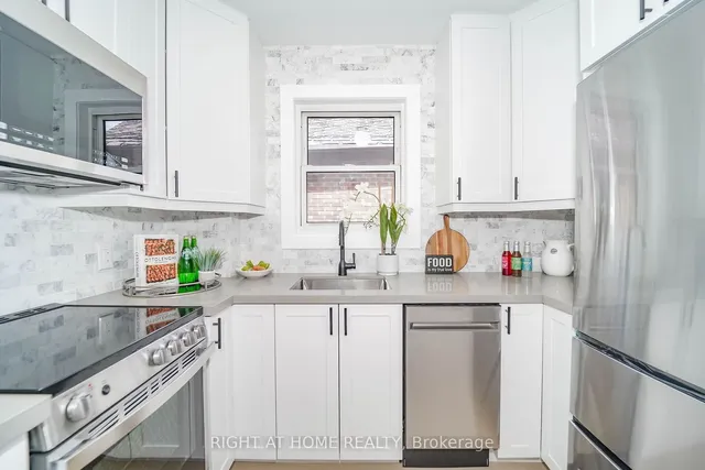 Additional image 23 of 1360 Woodbine Ave