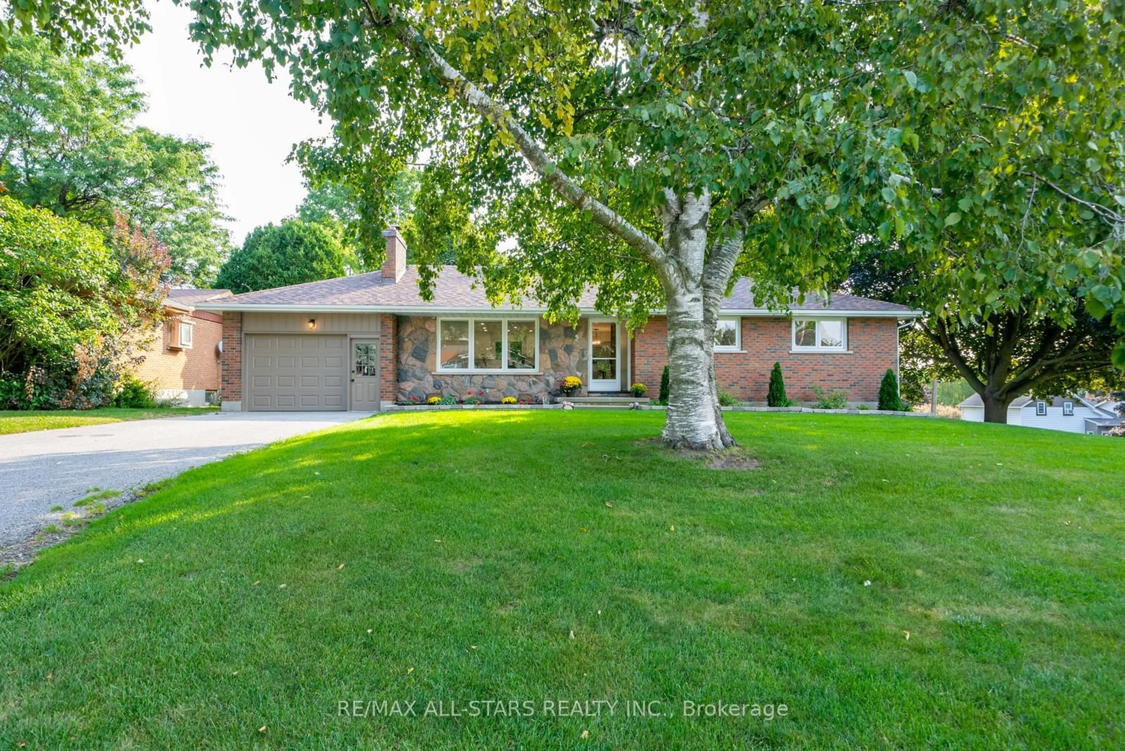 Frontside or backside of a home, the street view for 5 Ottawa St, Scugog Ontario L9L 1K3