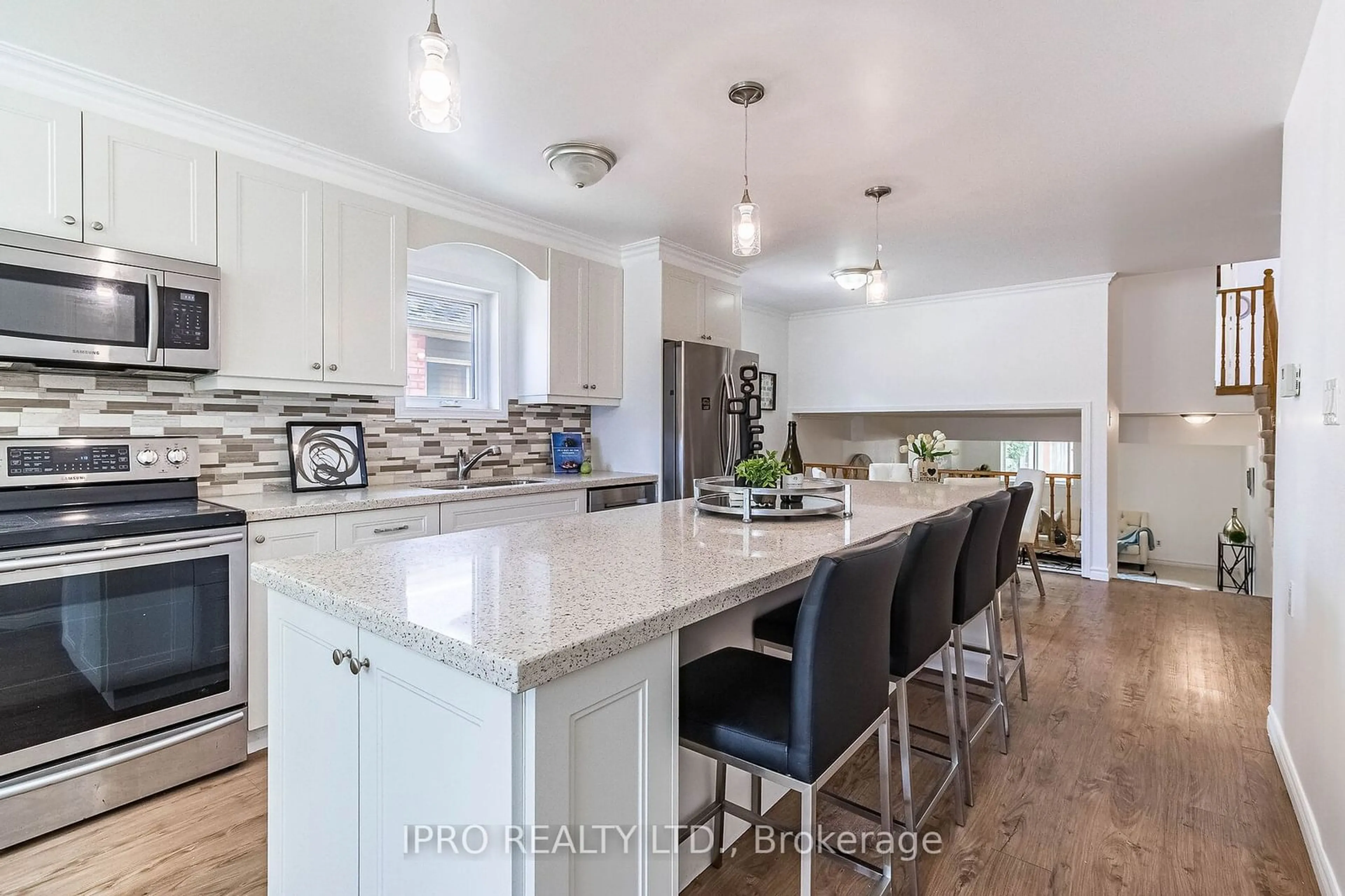 Contemporary kitchen for 57 Bushford St, Clarington Ontario L1E 2Y5