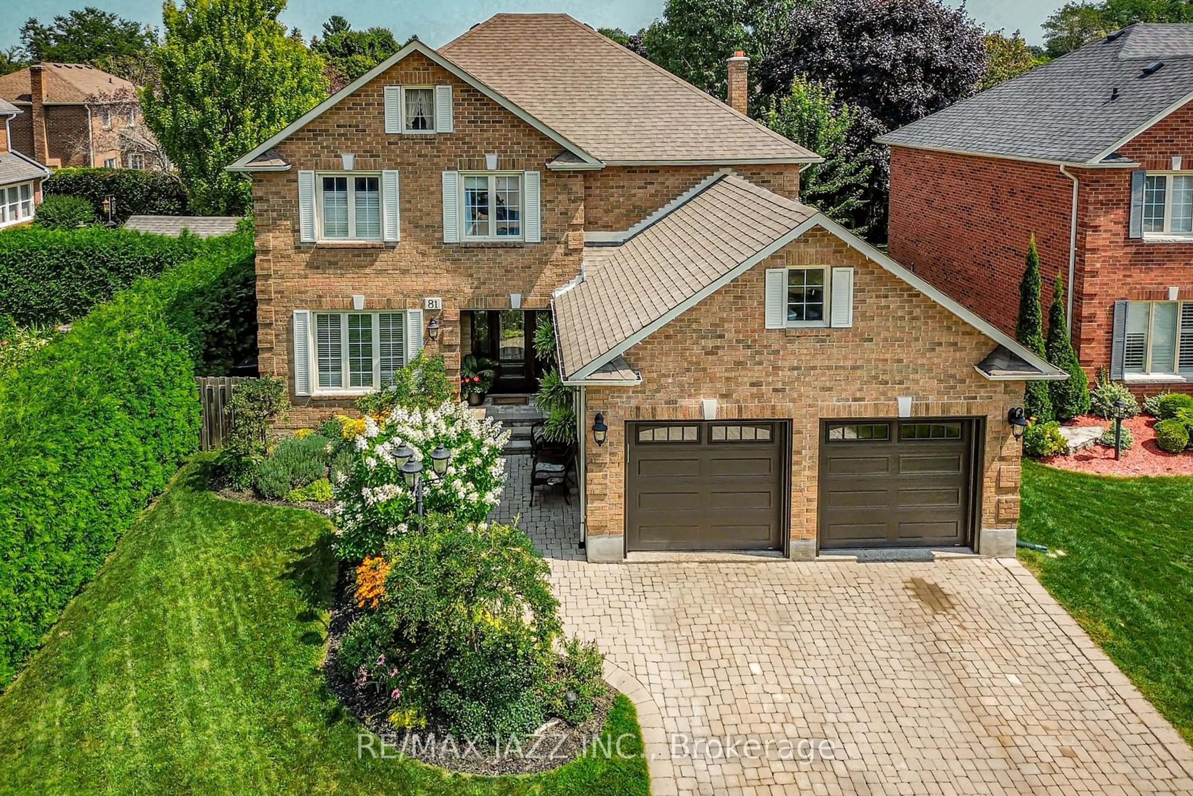 Home with brick exterior material for 81 Blackcreek Tr, Clarington Ontario L1E 1J7