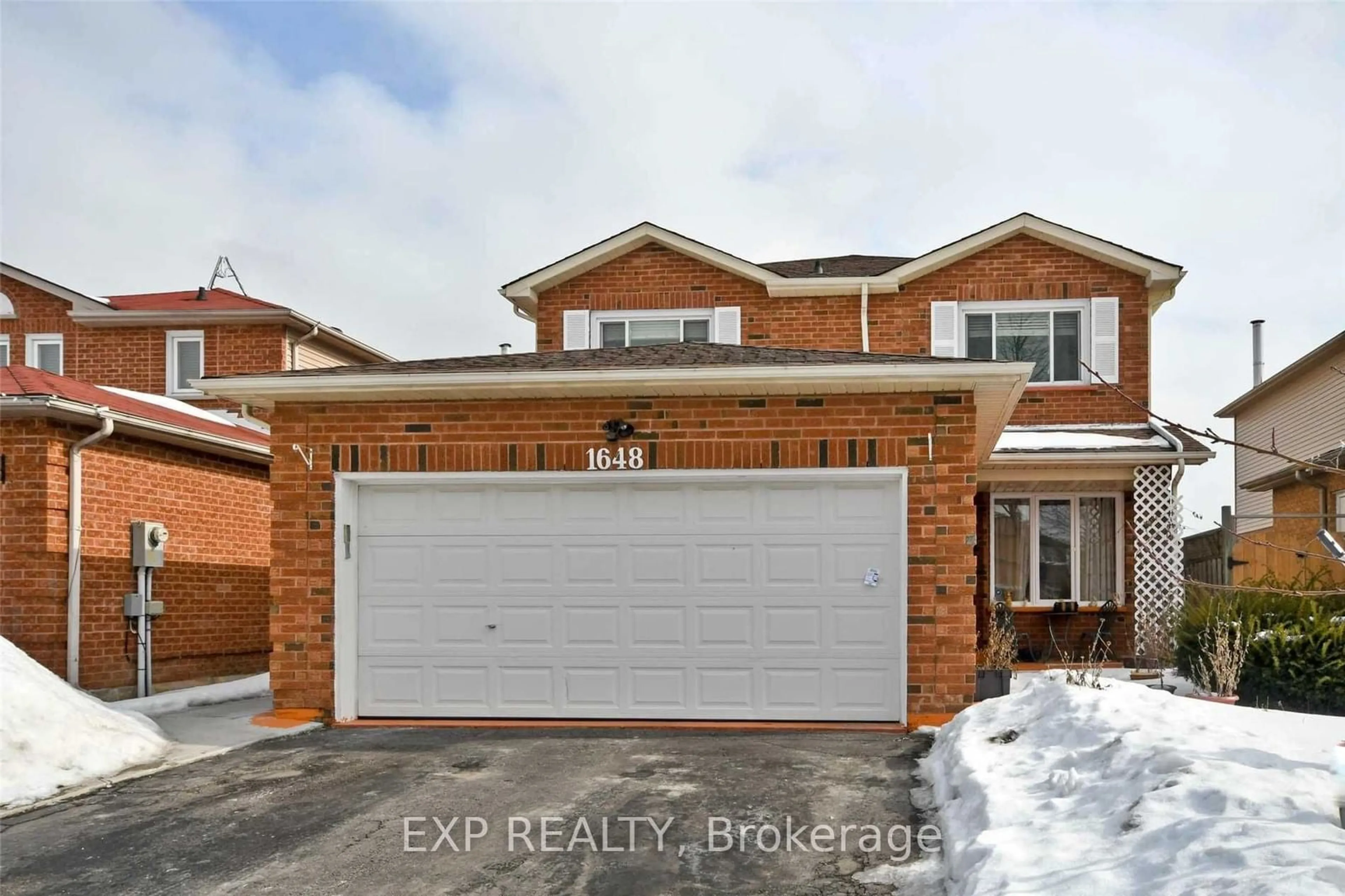 Frontside or backside of a home for 1648 Pepperwood Gate, Pickering Ontario L1X 2K3