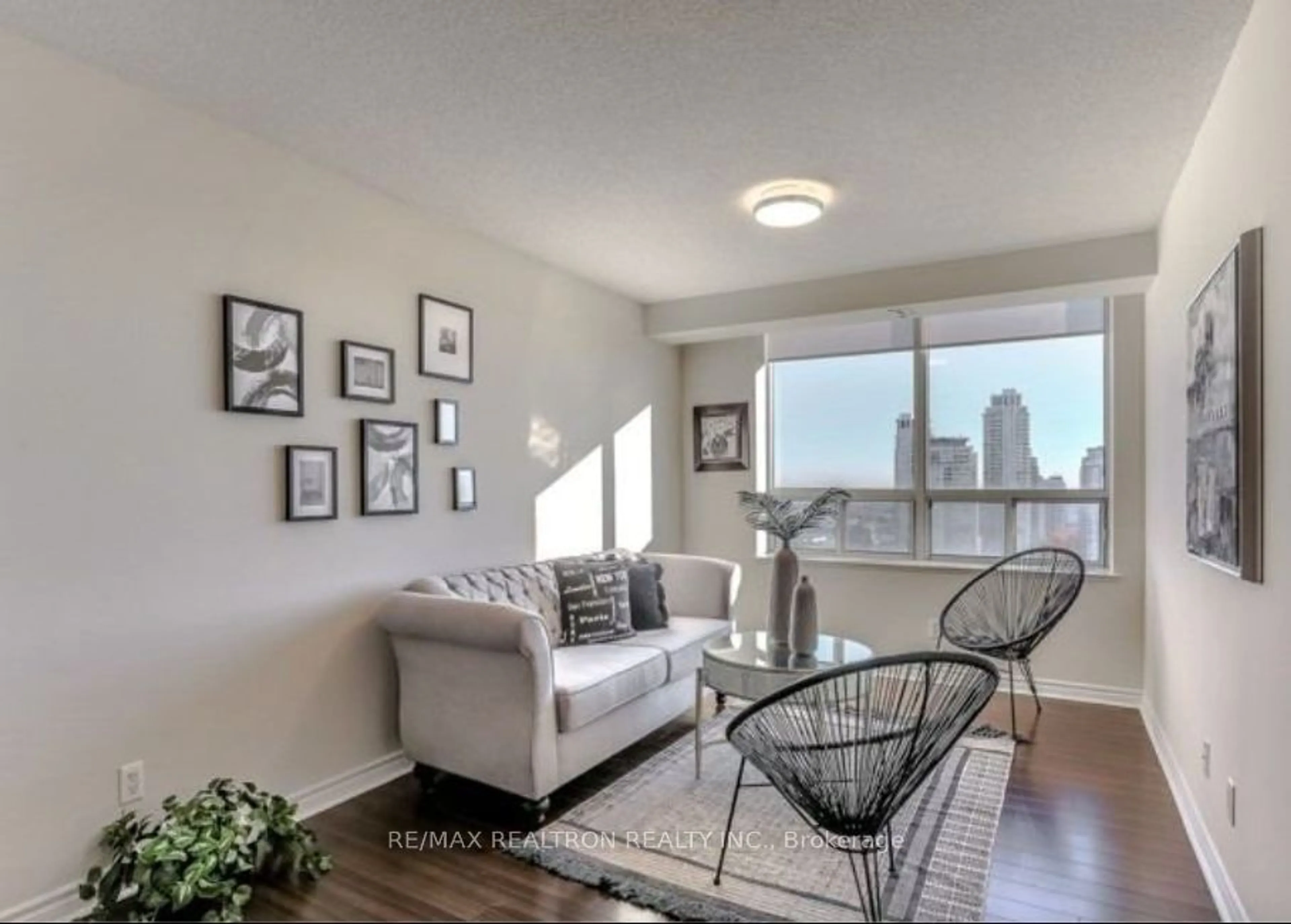 Living room, wood floors for 115 Omni Dr #2807, Toronto Ontario M1P 5B4