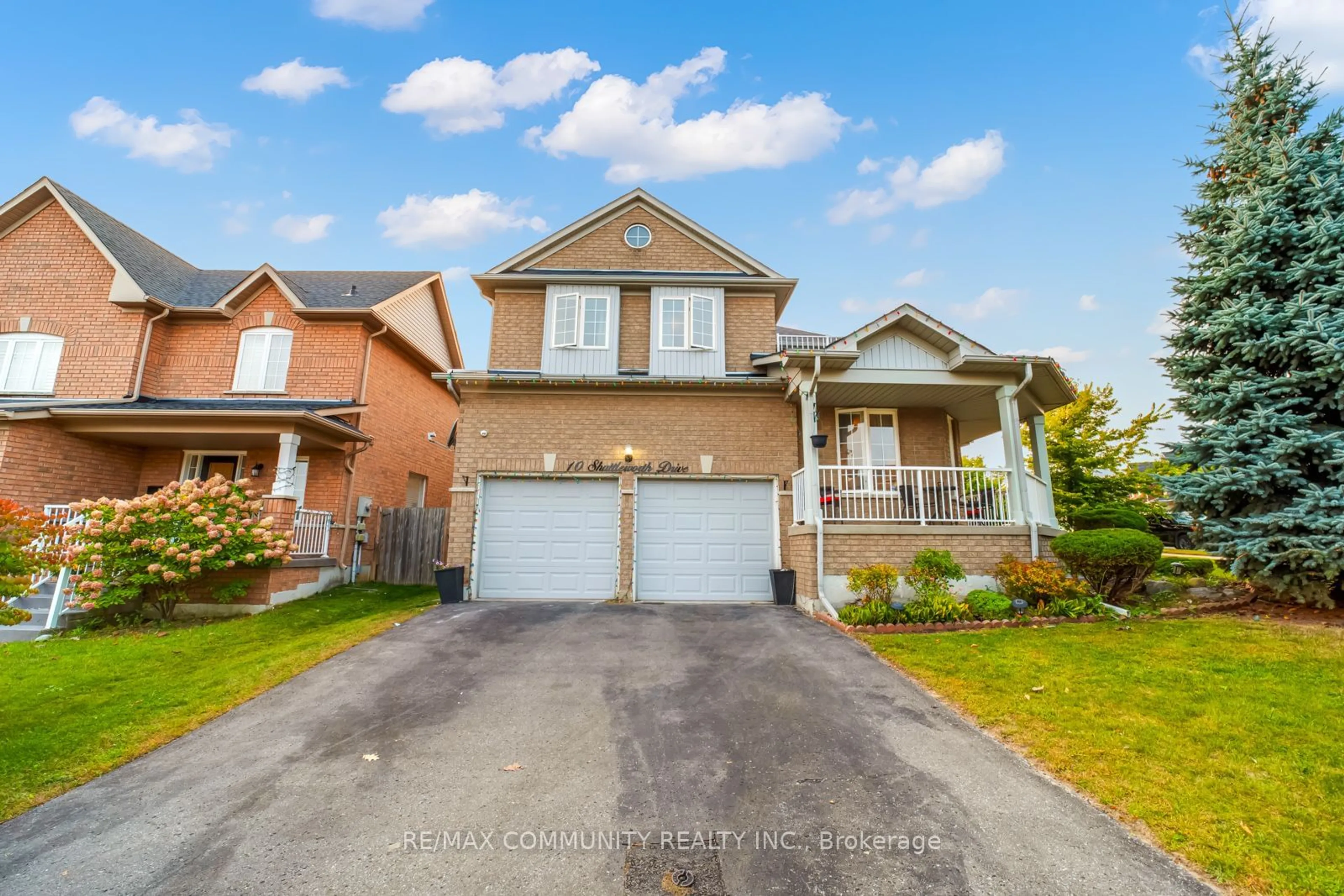 Frontside or backside of a home for 10 Shuttleworth Dr, Clarington Ontario L1E 3J1