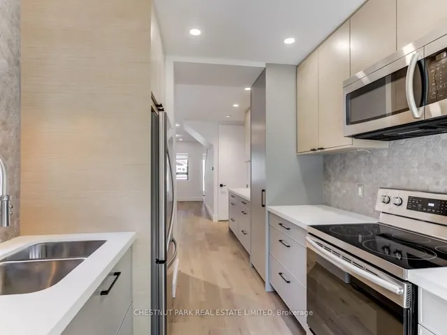Additional property image - 237 Lumsden Ave