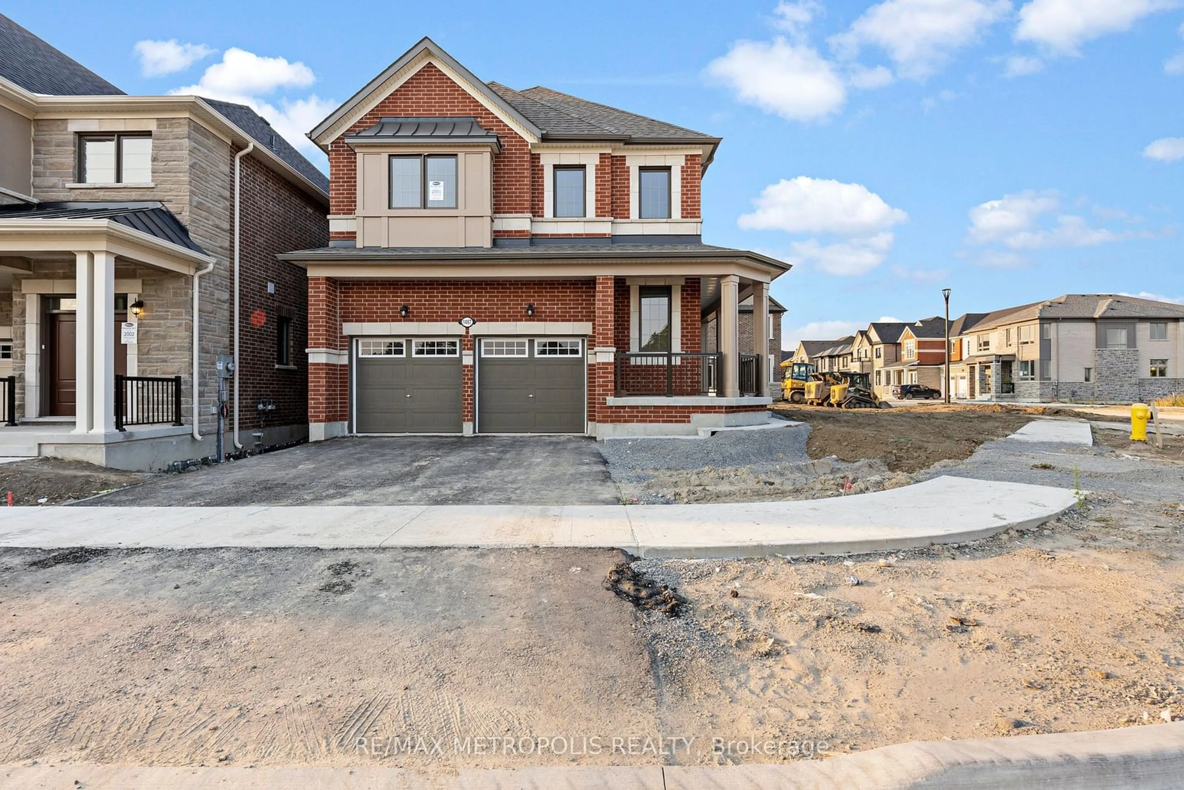 Home with brick exterior material for 1467 Mockingbird Sq, Pickering Ontario L0H 1J0