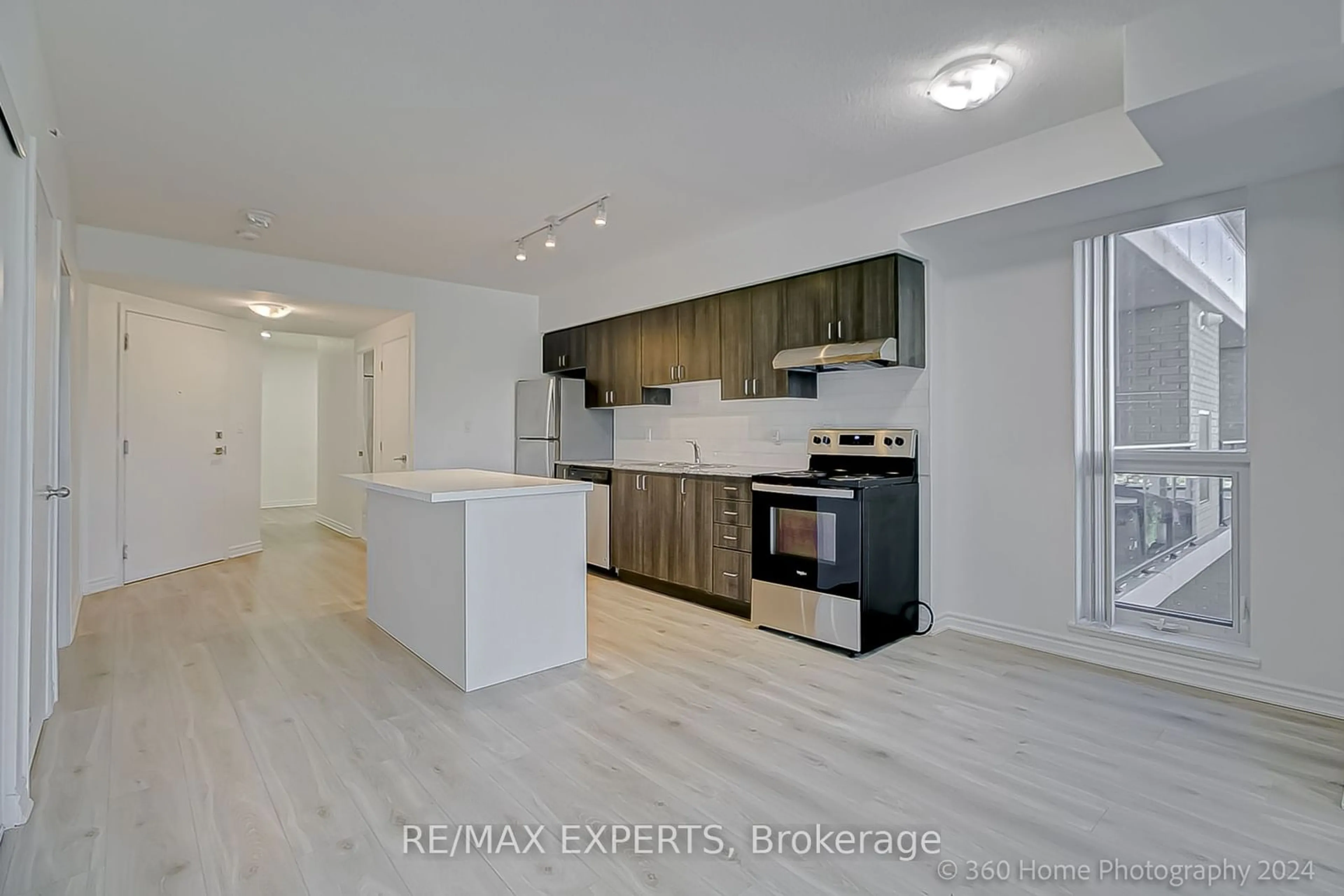 Standard kitchen for 1 Falaise Rd #315, Toronto Ontario M1E 0B9