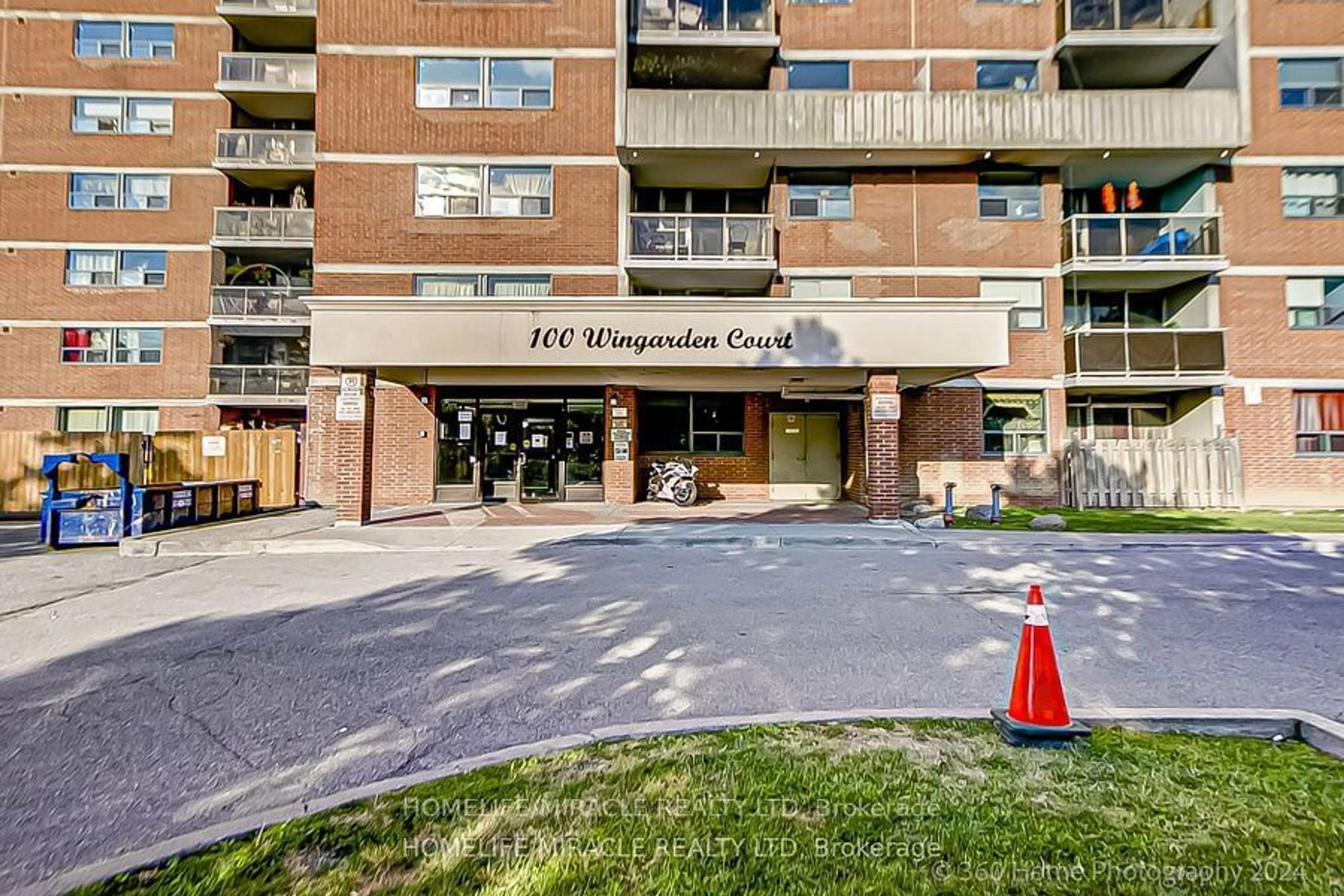 A pic from exterior of the house or condo, the street view for 100 Wingarden Crt #1404, Toronto Ontario M1B 2P4