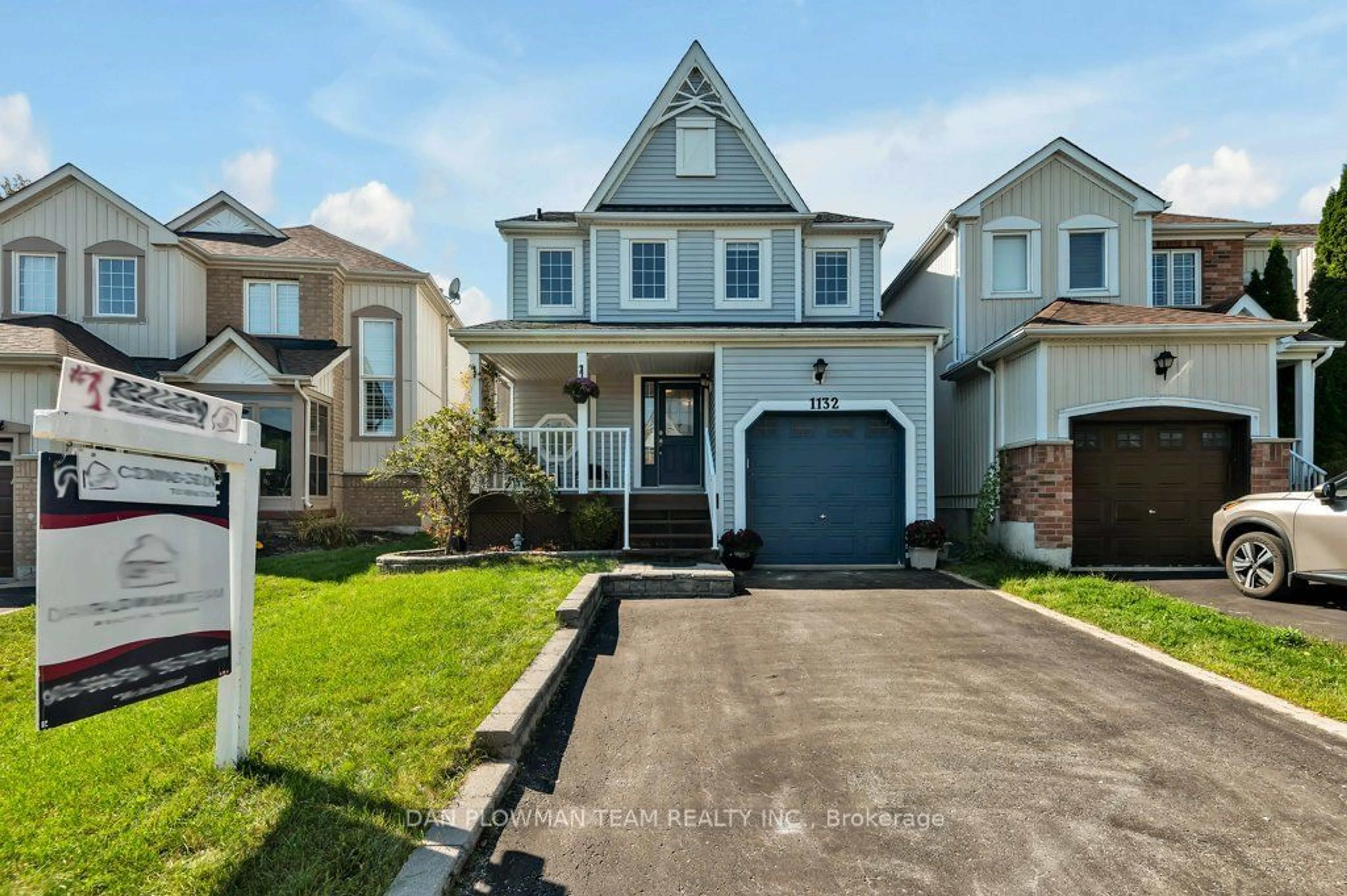 Frontside or backside of a home for 1132 Ashgrove Cres, Oshawa Ontario L1K 2W5