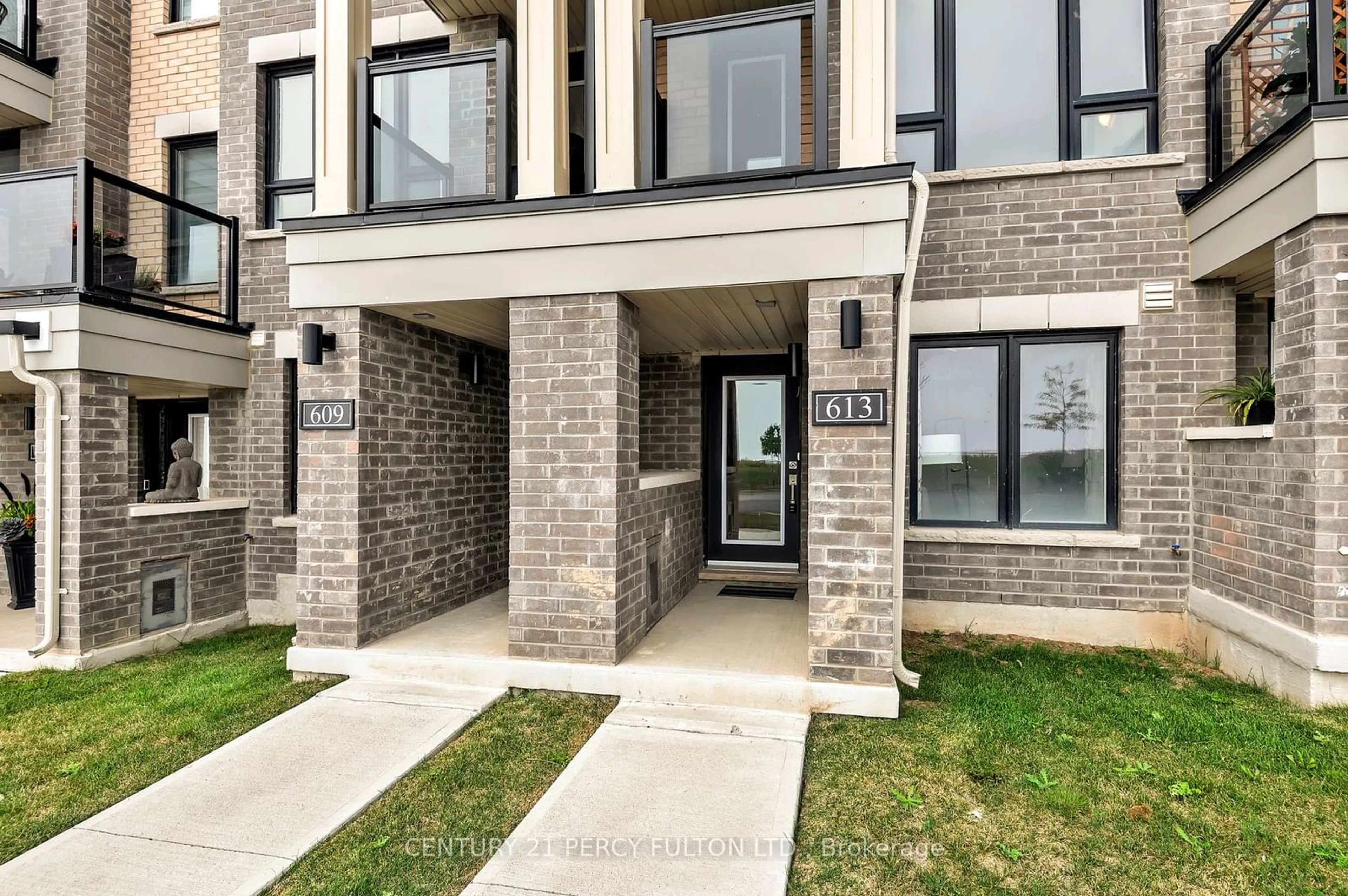 A pic from exterior of the house or condo, the street view for 613 Port Darlington Rd, Clarington Ontario L1C 3K5