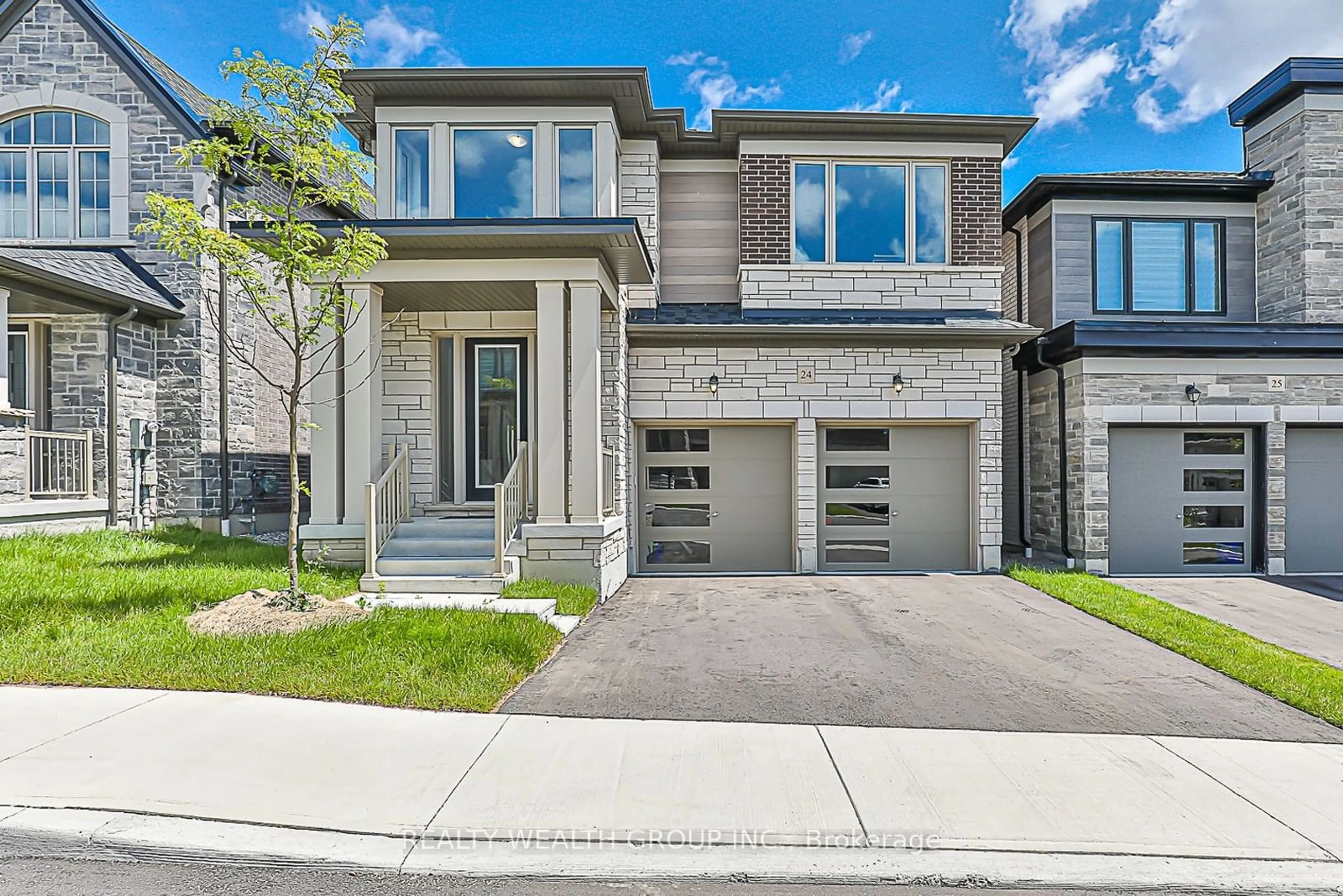 Frontside or backside of a home, the street view for 400 Finch Ave #24, Pickering Ontario L1V 0G7