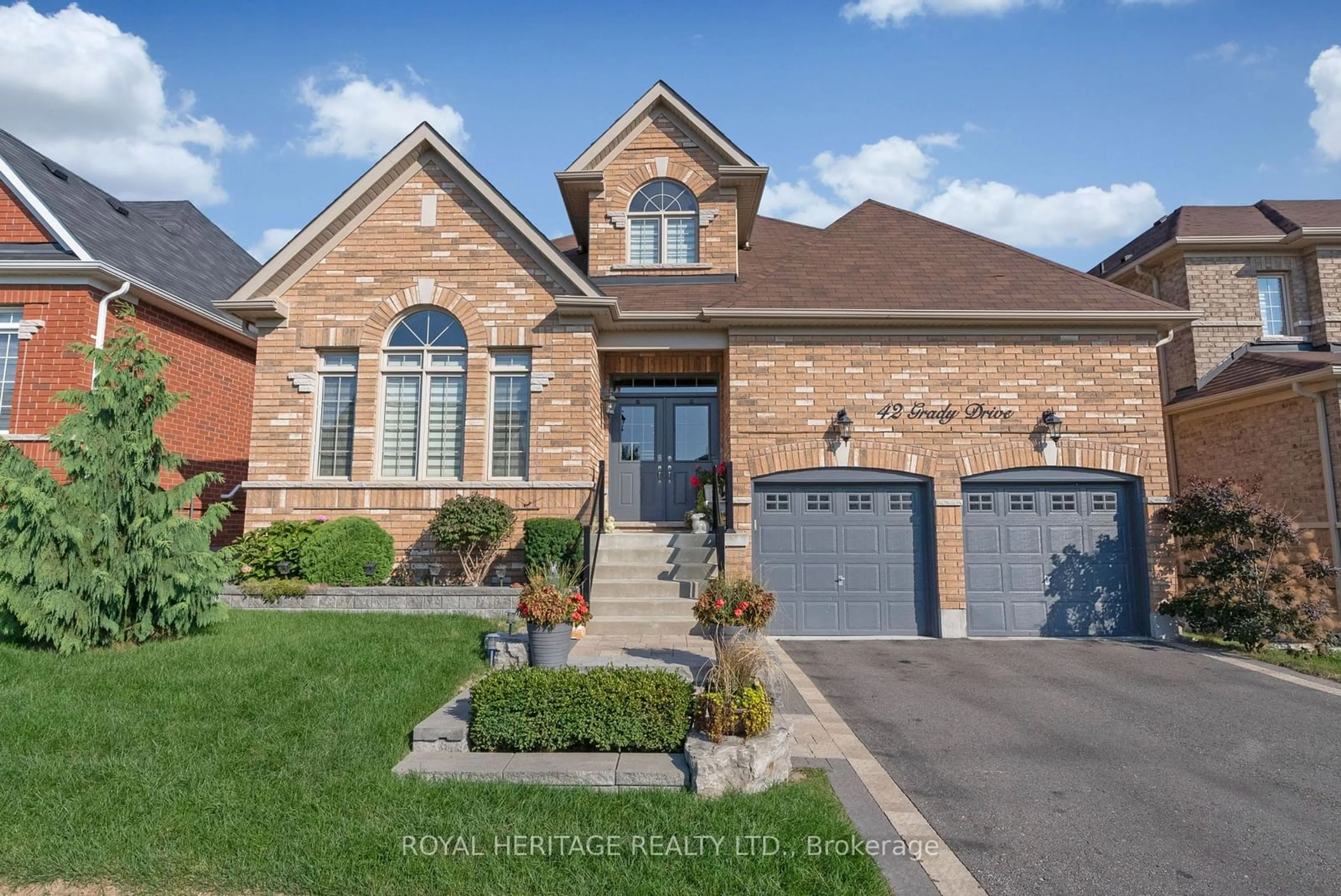 Home with brick exterior material for 42 Grady Dr, Clarington Ontario L1B 1G9