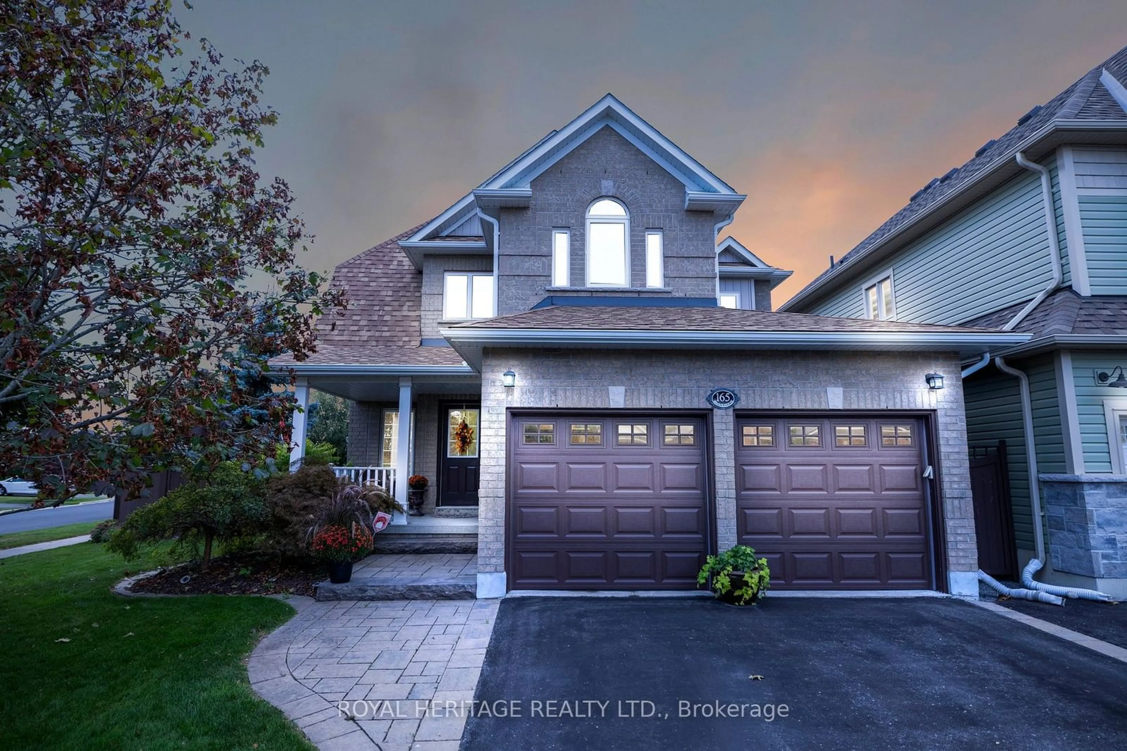 Frontside or backside of a home for 165 Brookhouse Dr, Clarington Ontario L1B 1N9