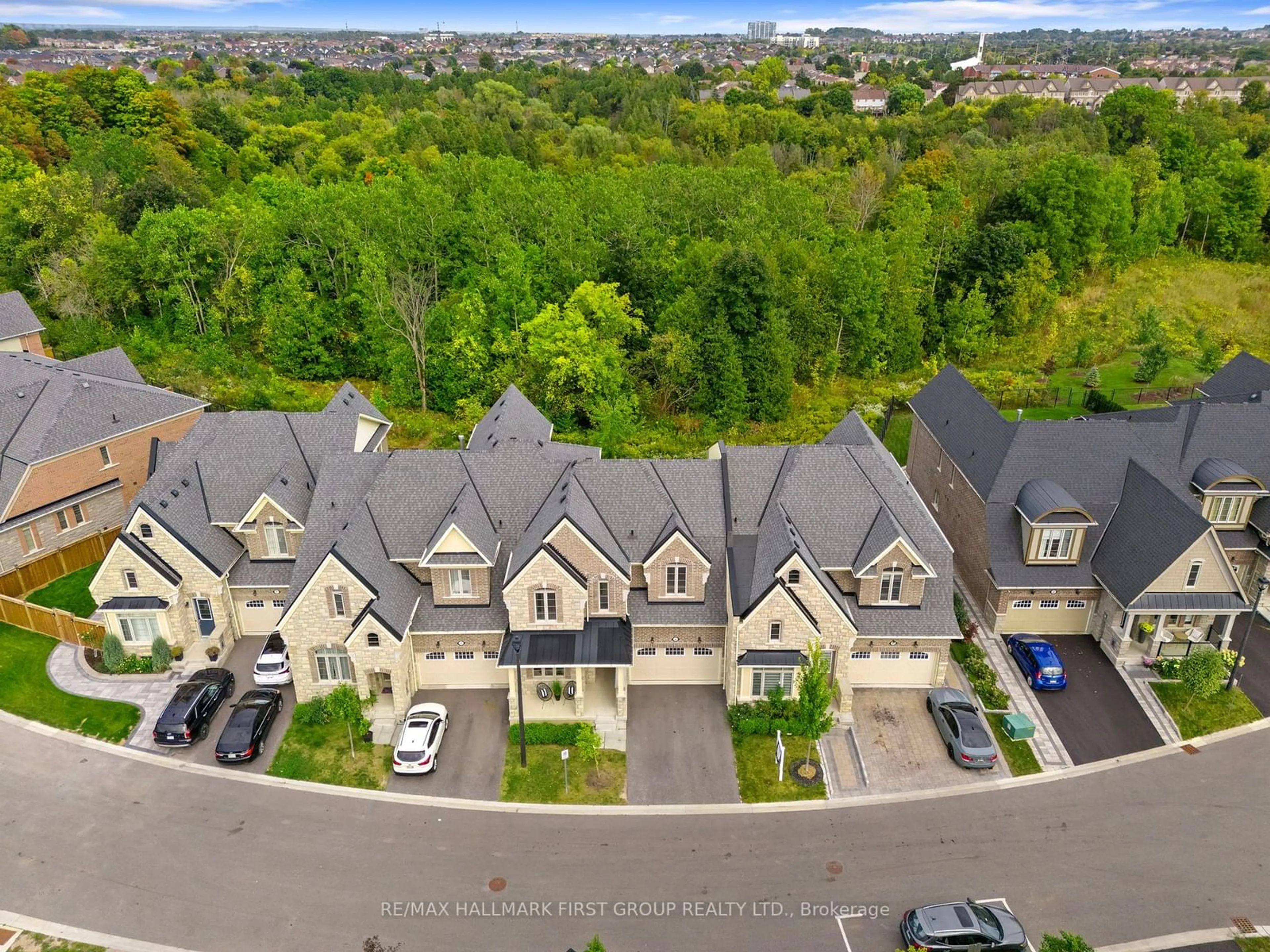 A pic from exterior of the house or condo for 41 Workmen's Circ, Ajax Ontario L1T 4R1