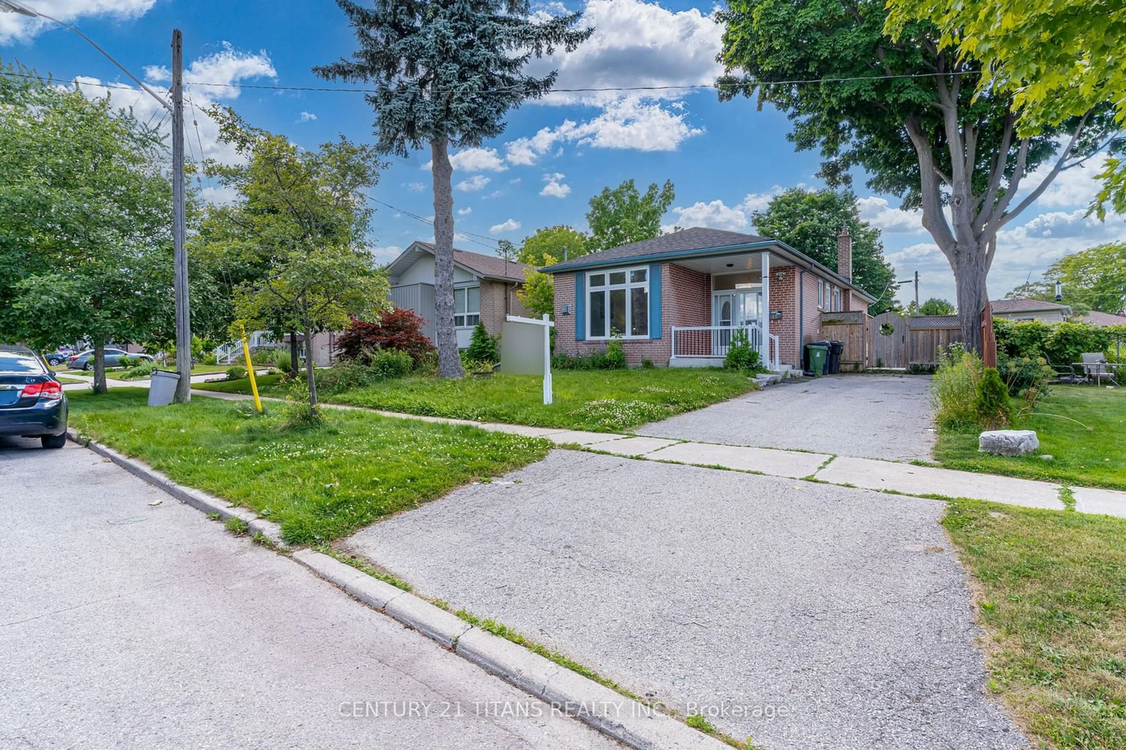 Street view for 48 Rowallan Dr, Toronto Ontario M1E 2Y6