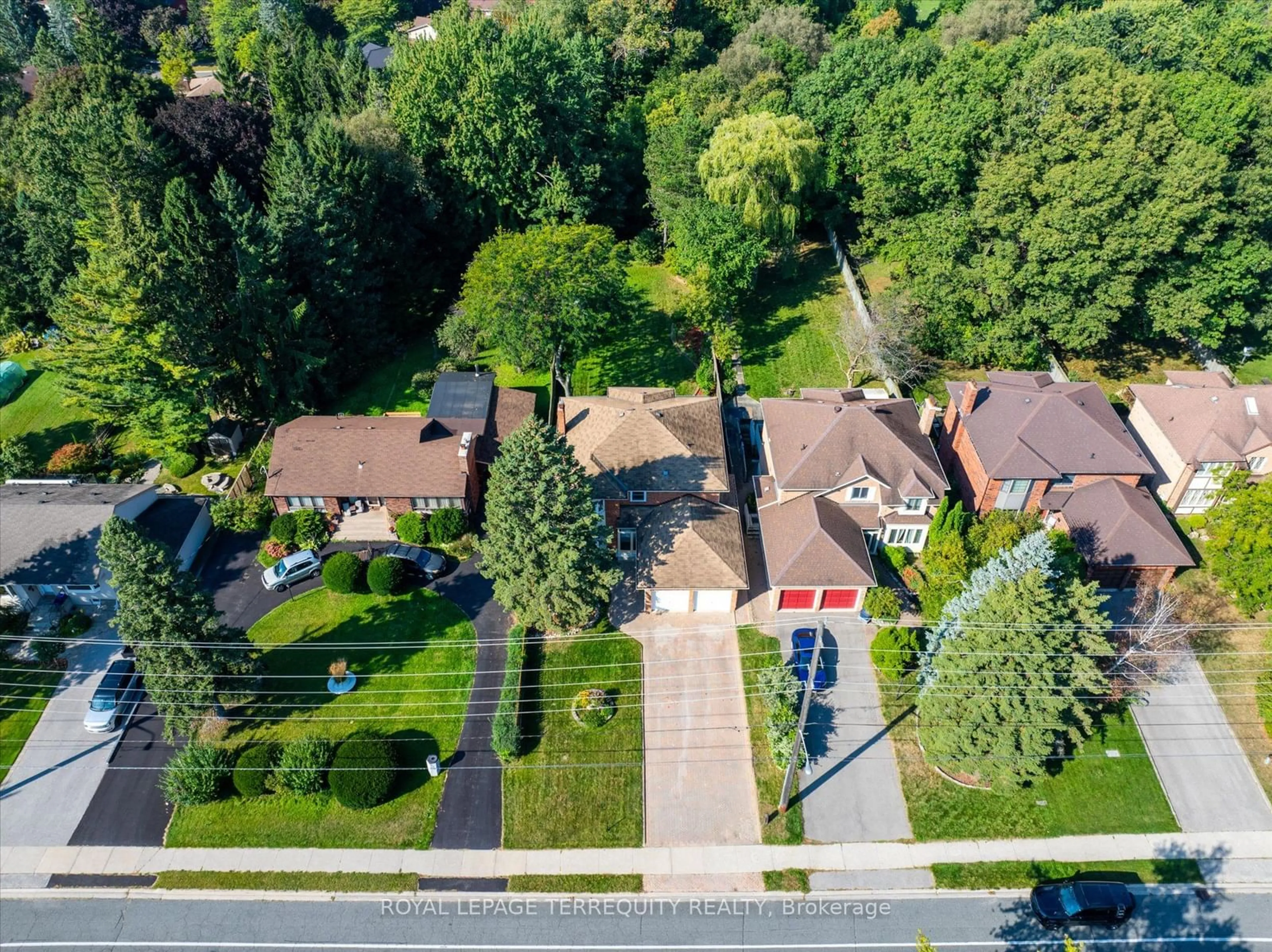 Frontside or backside of a home, the street view for 154 Centennial Rd, Toronto Ontario M1C 1Z5