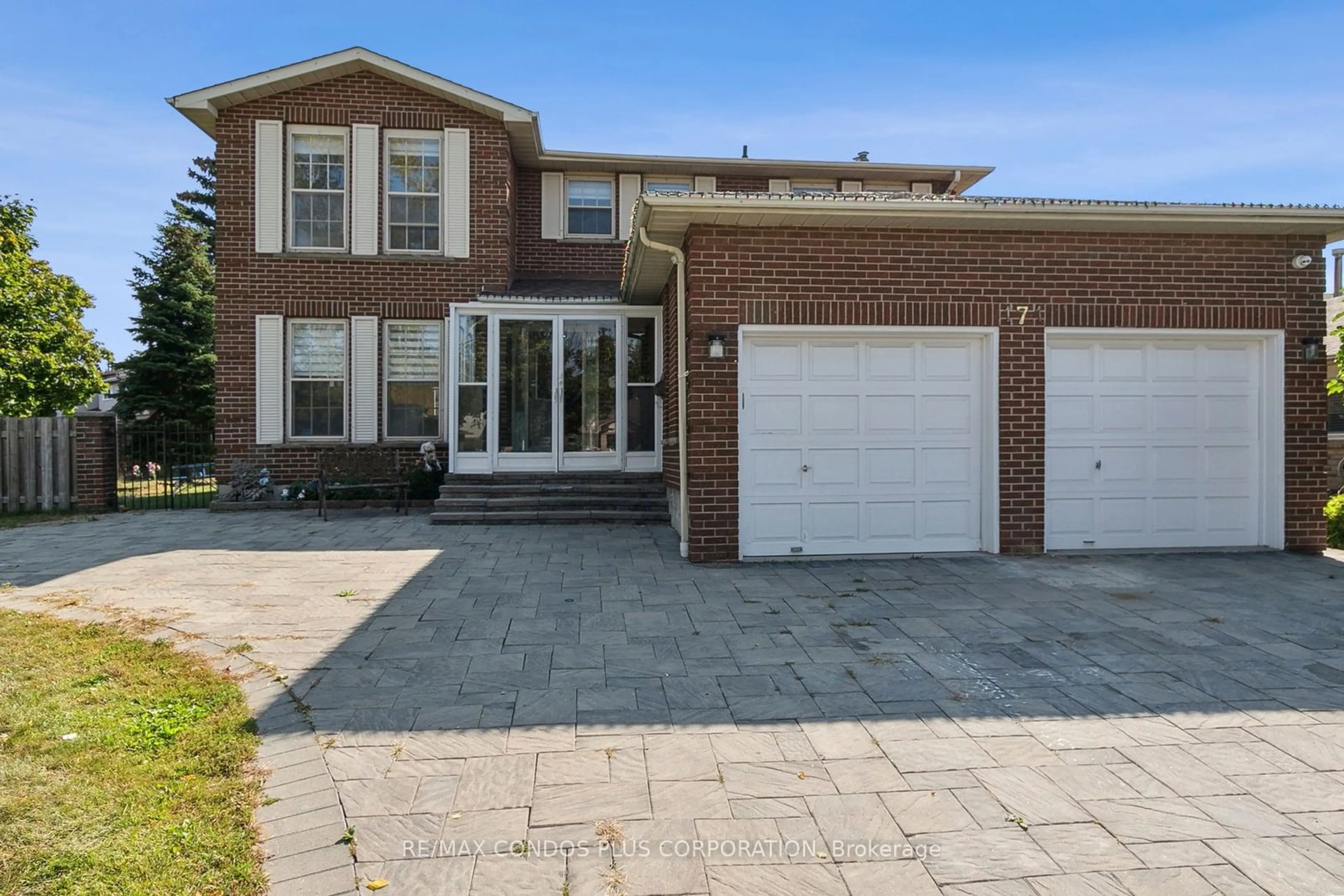 Home with brick exterior material for 171 Ingleton Blvd, Toronto Ontario M1V 1Z8