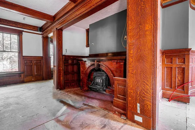 Additional property image - 3025 Queen St