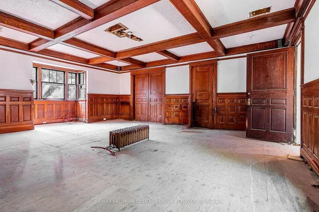 Additional property image - 3025 Queen St