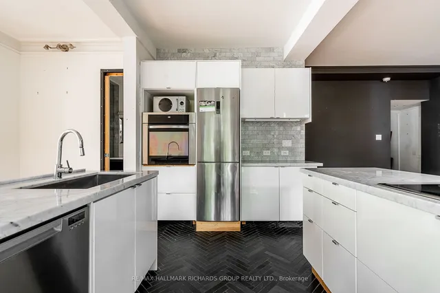 Additional property image - 3025 Queen St