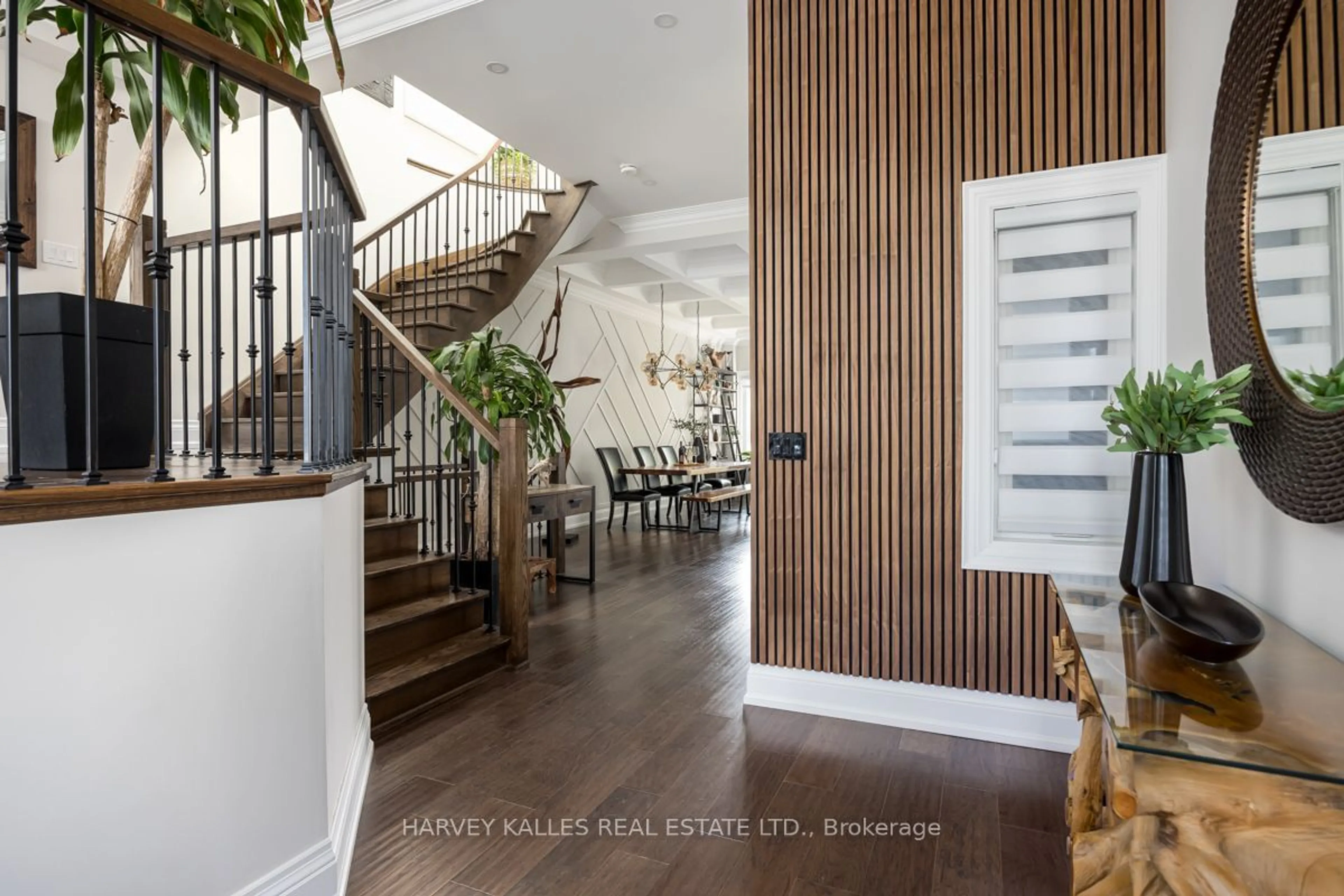 Indoor entryway, wood floors for 110 Leyton Ave, Toronto Ontario M1L 3T8