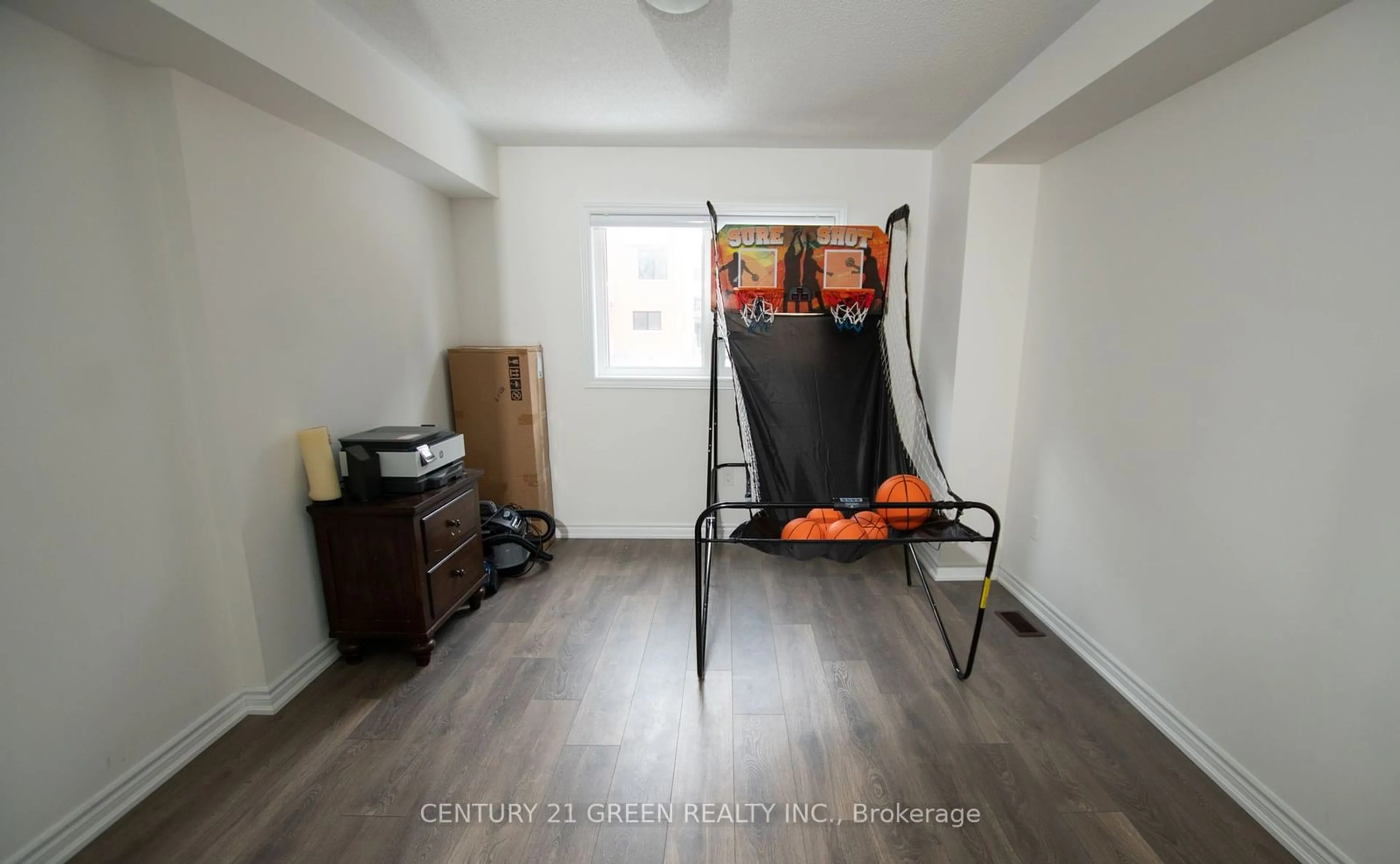 A pic of a room for 913 Kicking Horse Path, Oshawa Ontario L1J 8R5