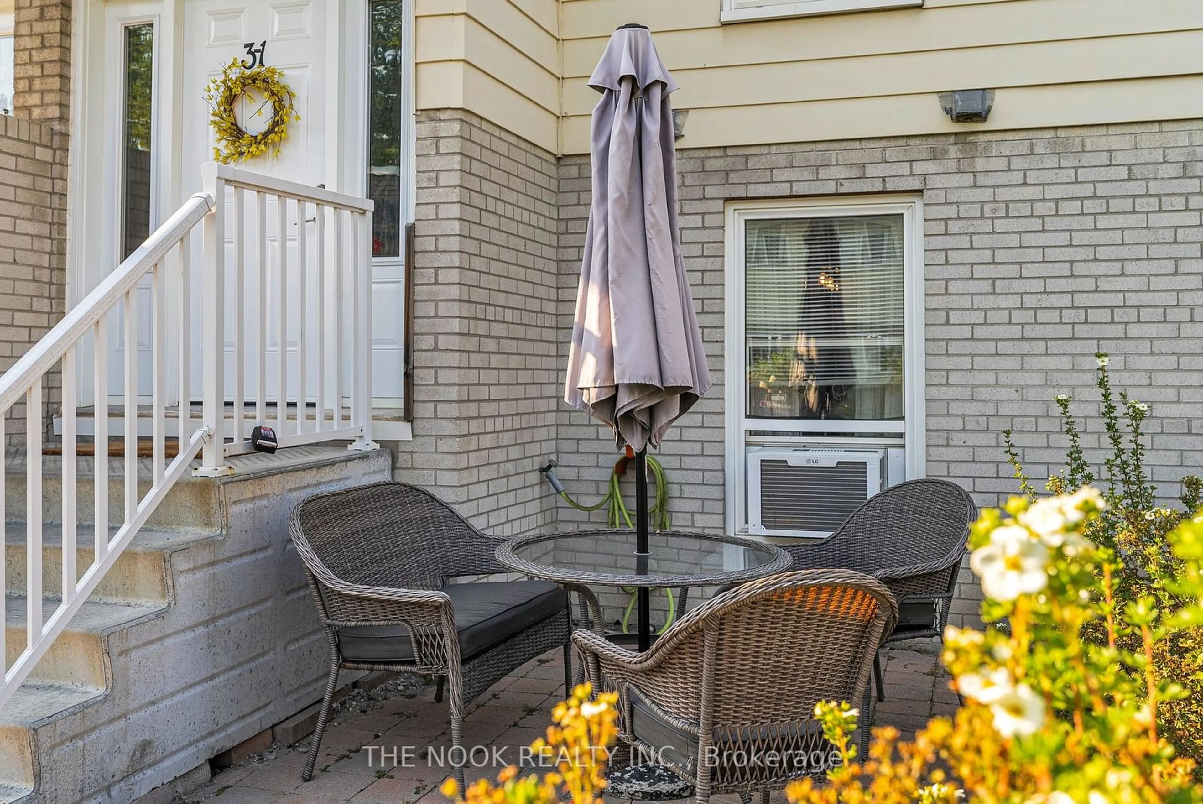 Patio, cottage for 540 Mary St #3-1, Whitby Ontario L1N 2R1