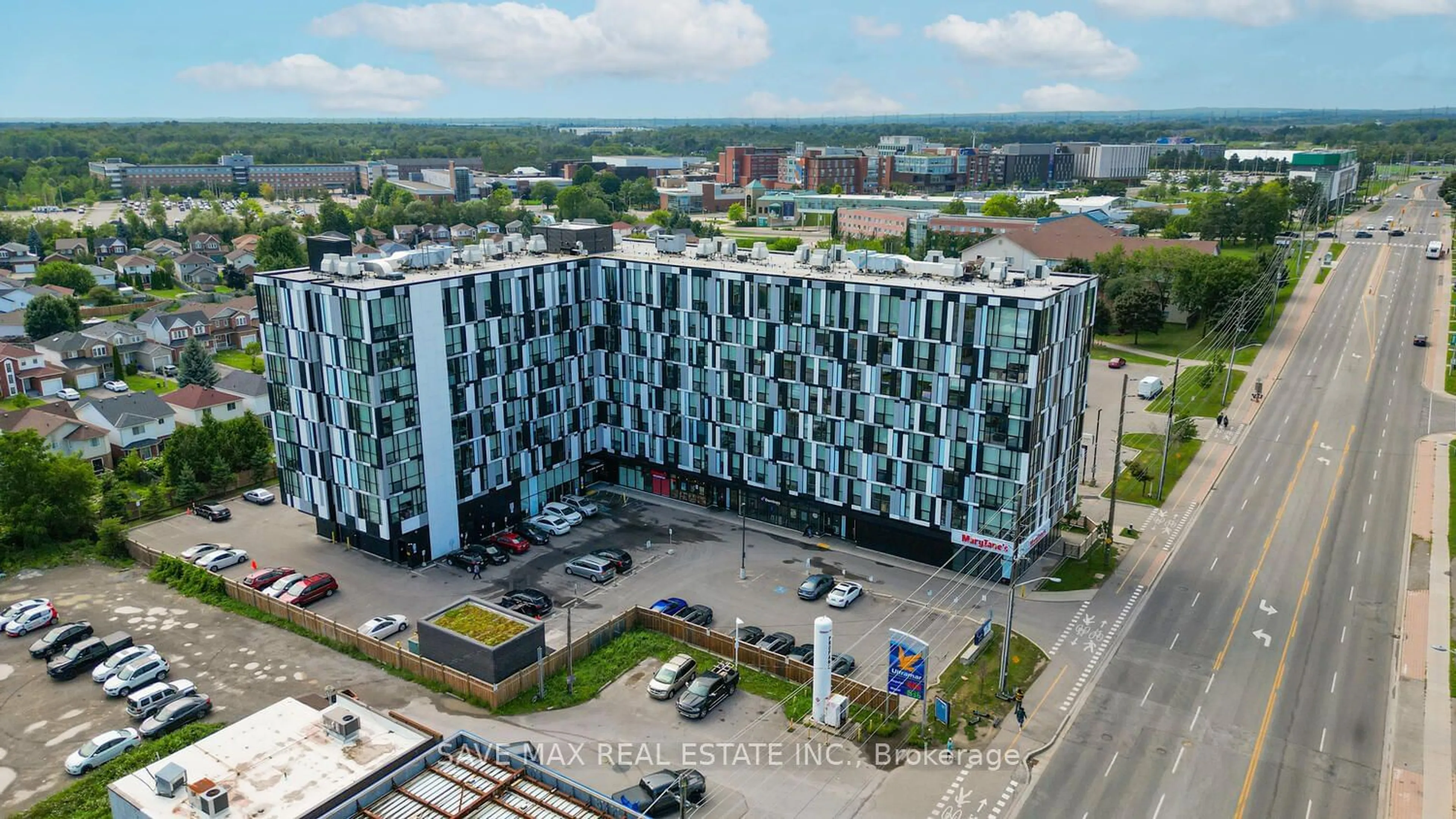 A pic from exterior of the house or condo, the front or back of building for 1900 Simcoe St #633, Oshawa Ontario L1G 4Y3