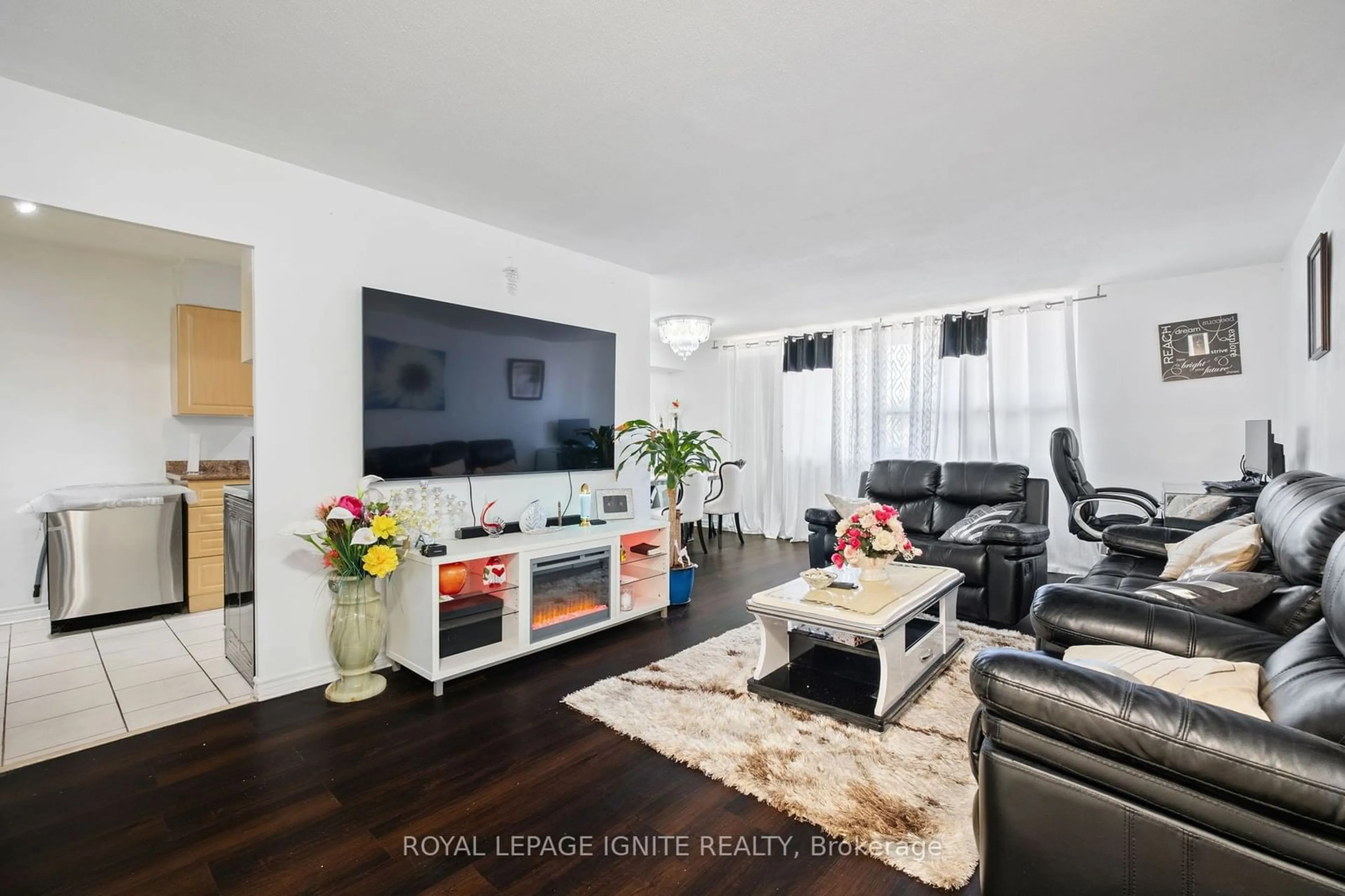 Living room, wood floors for 180 Markham Rd #201, Toronto Ontario M1M 2Z9